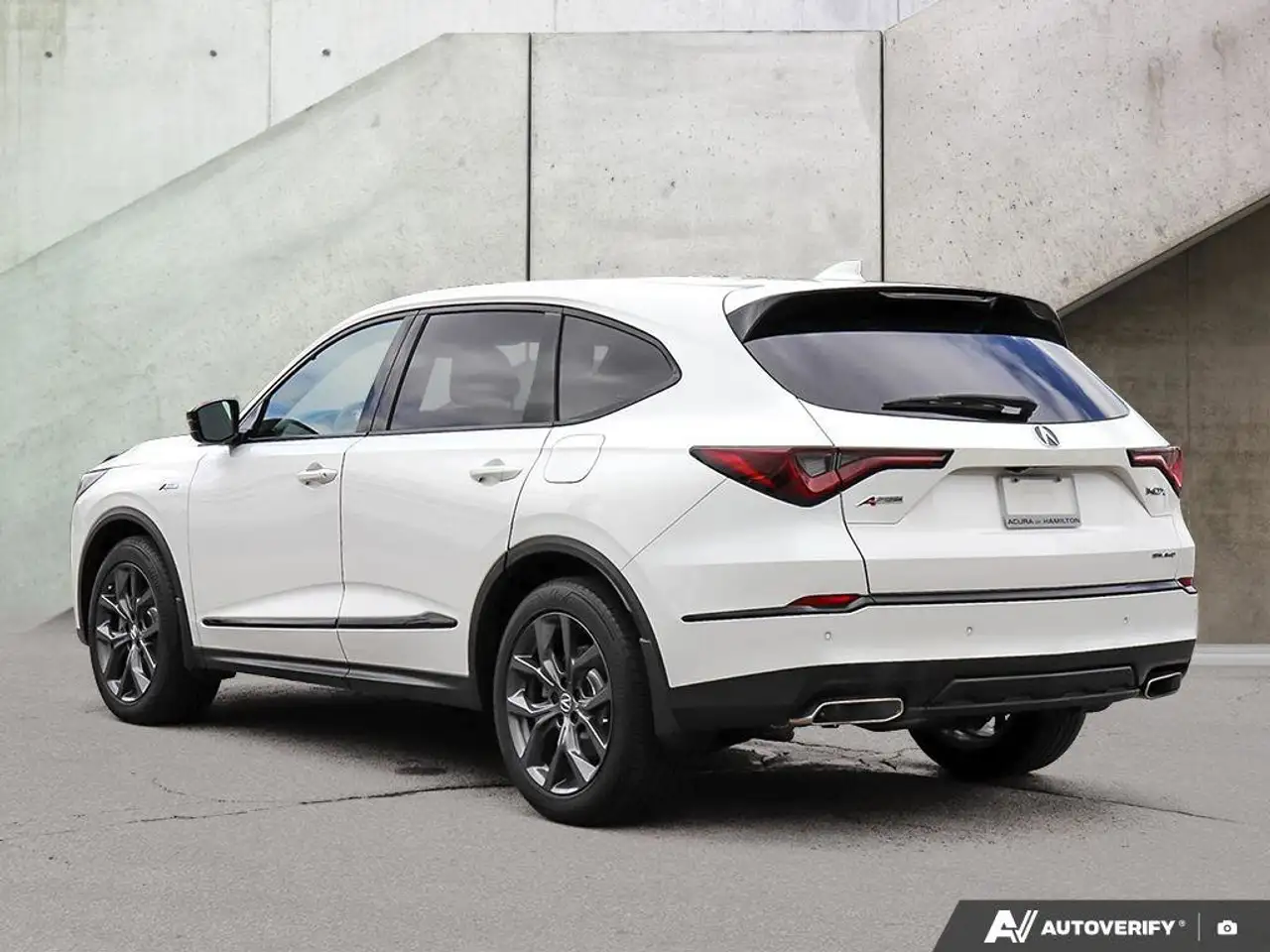 Acura MDX снимка Acura MDX