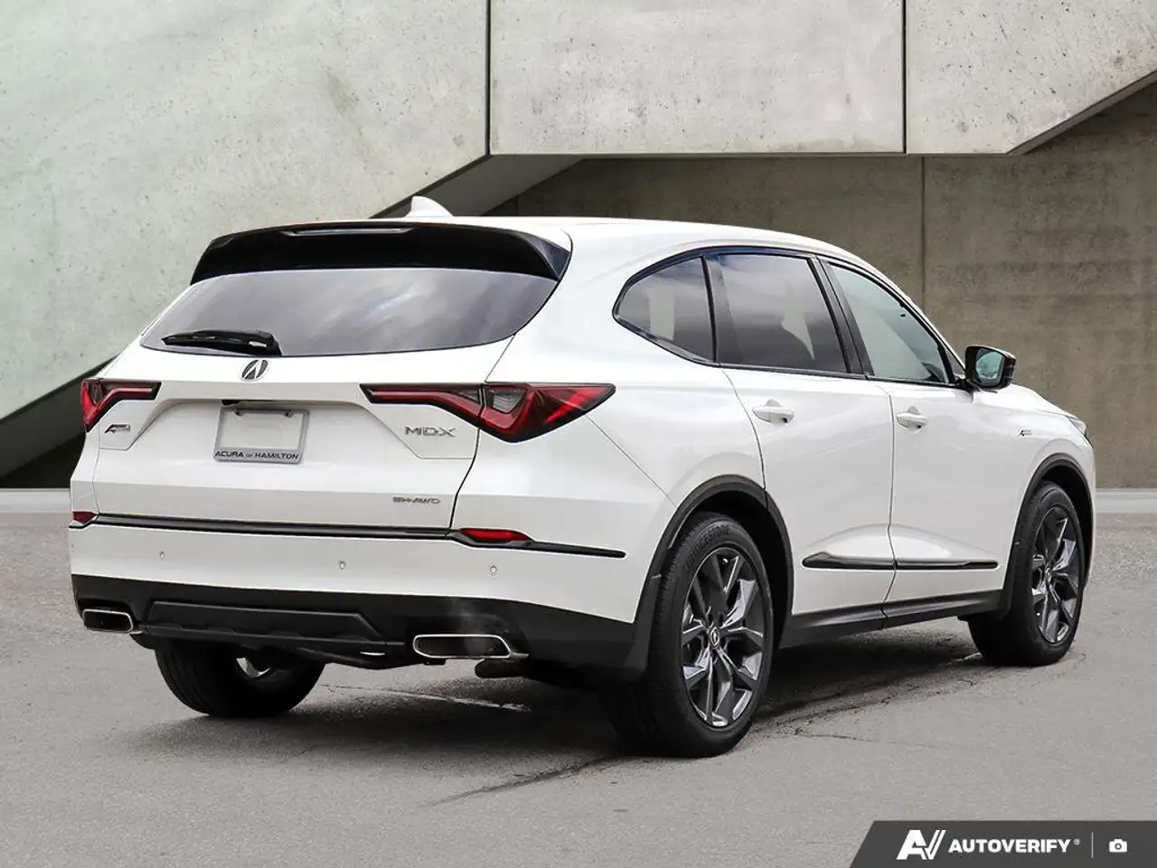 Acura MDX снимка Acura MDX