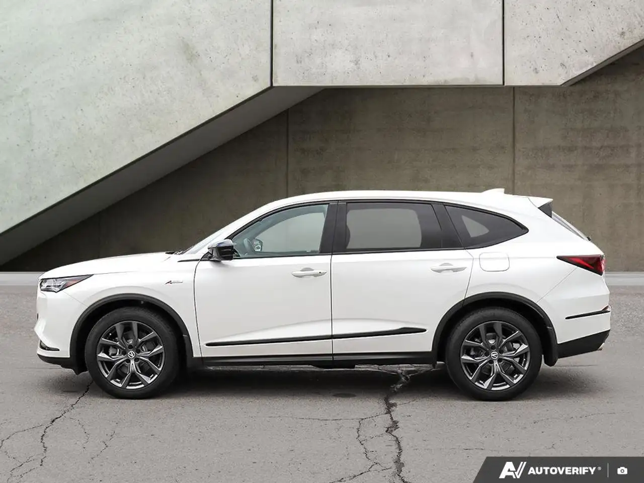Acura MDX снимка Acura MDX