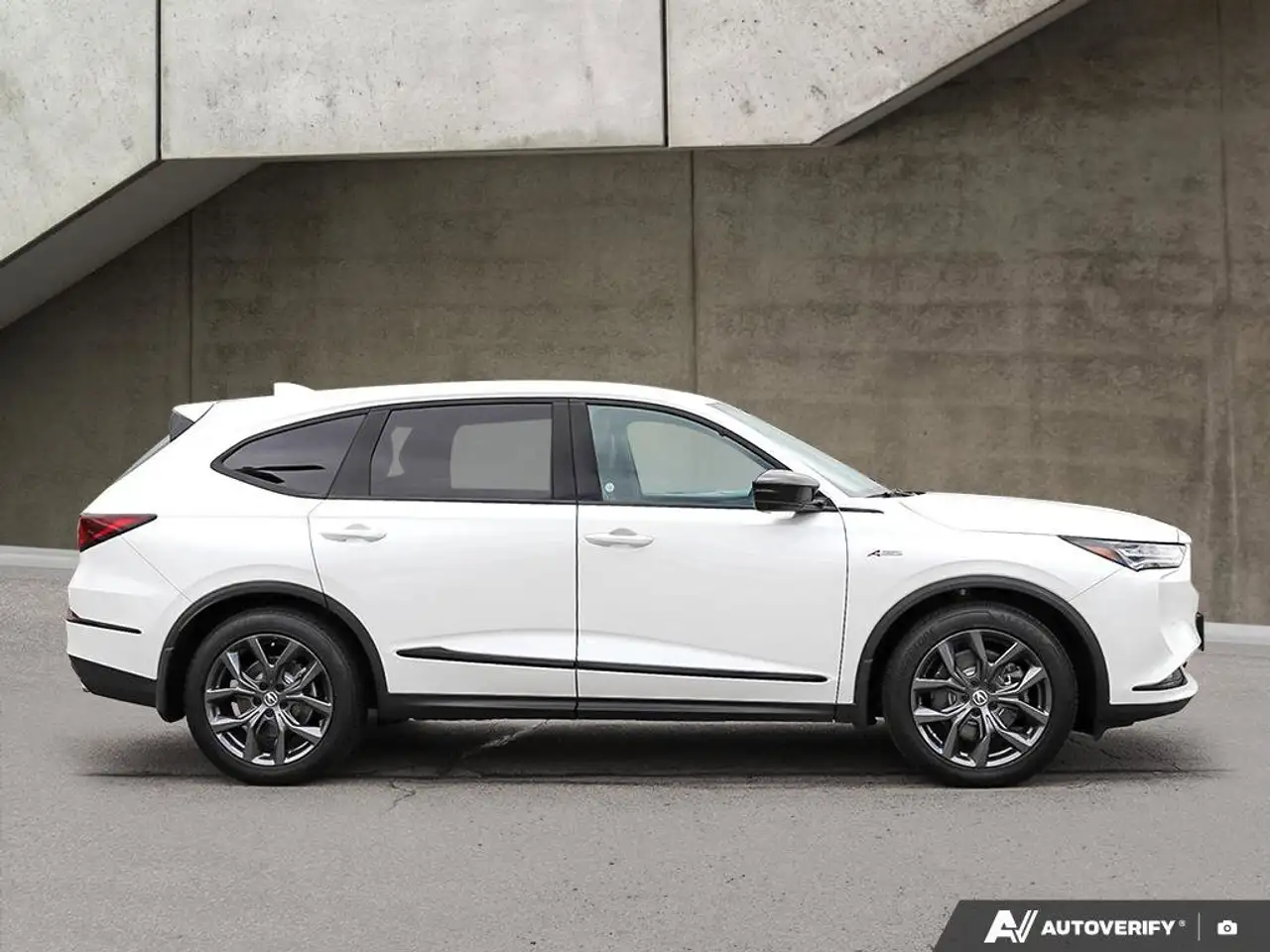 Acura MDX снимка Acura MDX