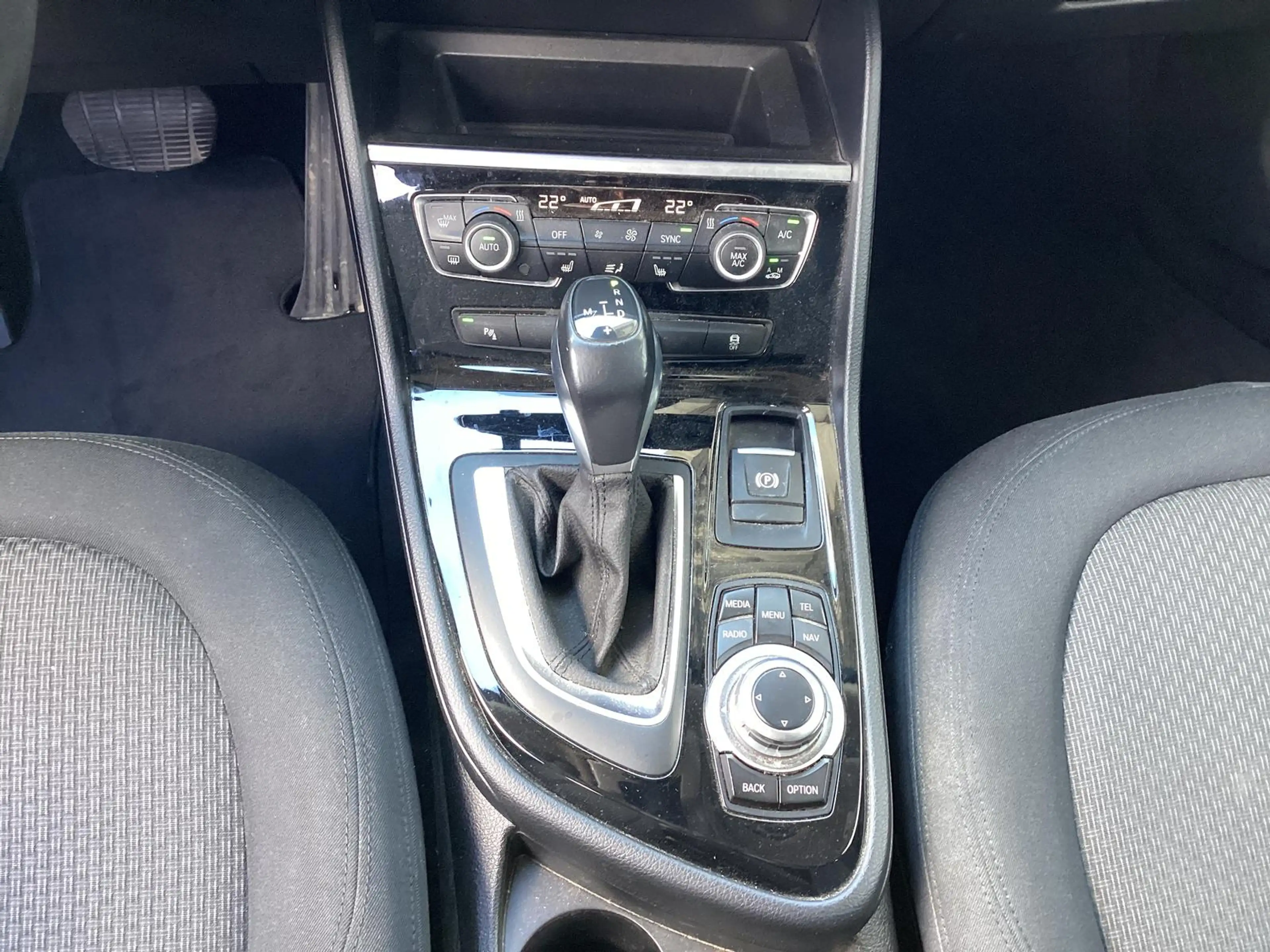BMW 220 220d Gran Tourer xDrive Advantage 7-Sitzer/AHK — photo 9