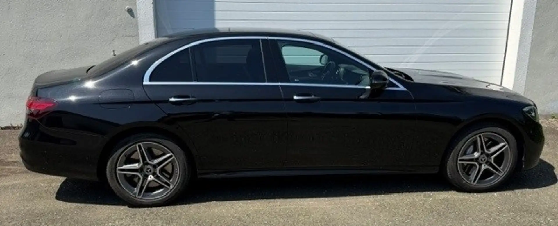 Mercedes-Benz E 450 AMG Schwarz - 1