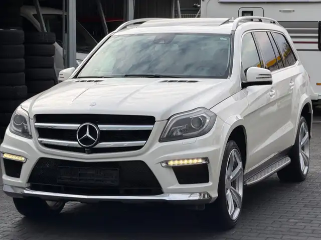 Mercedes-Benz GL 350 BlueTec 4Matic Sport-Paket AMG Vollaussta