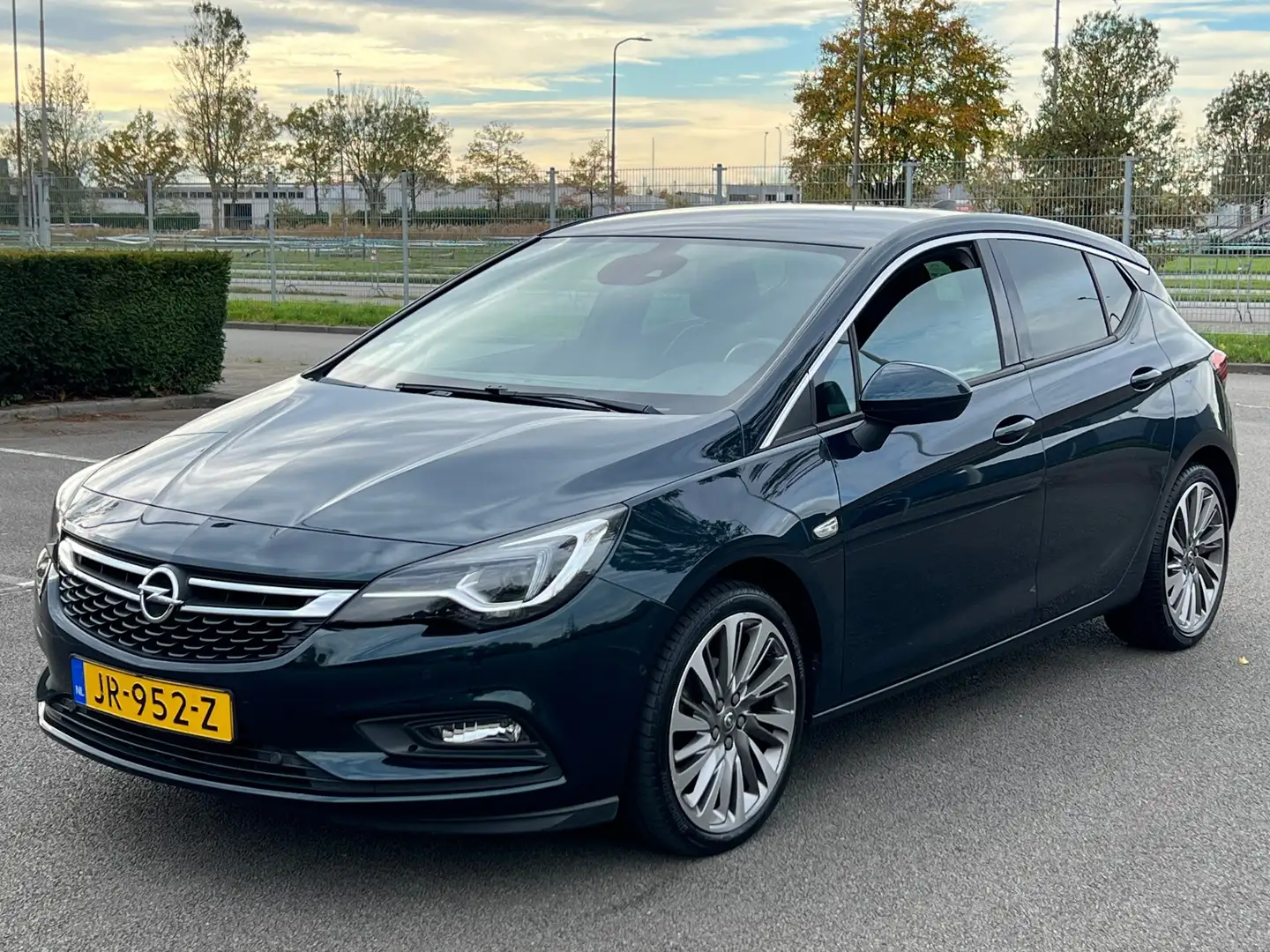 Opel Astra 1.4 Innovation - Compleet Dealer OH Groen - 1