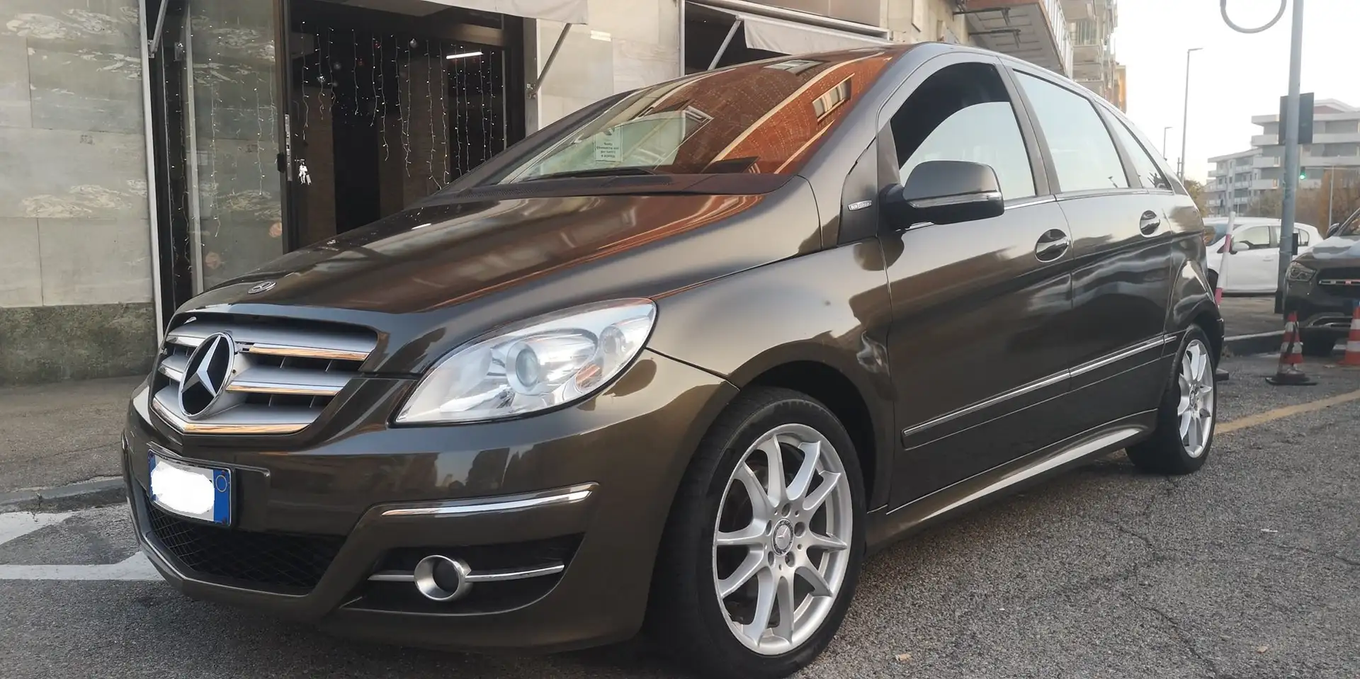 Mercedes-Benz B 160 1500 CC -Benzina Sport Adatto Neopatentati Bronzo - 1