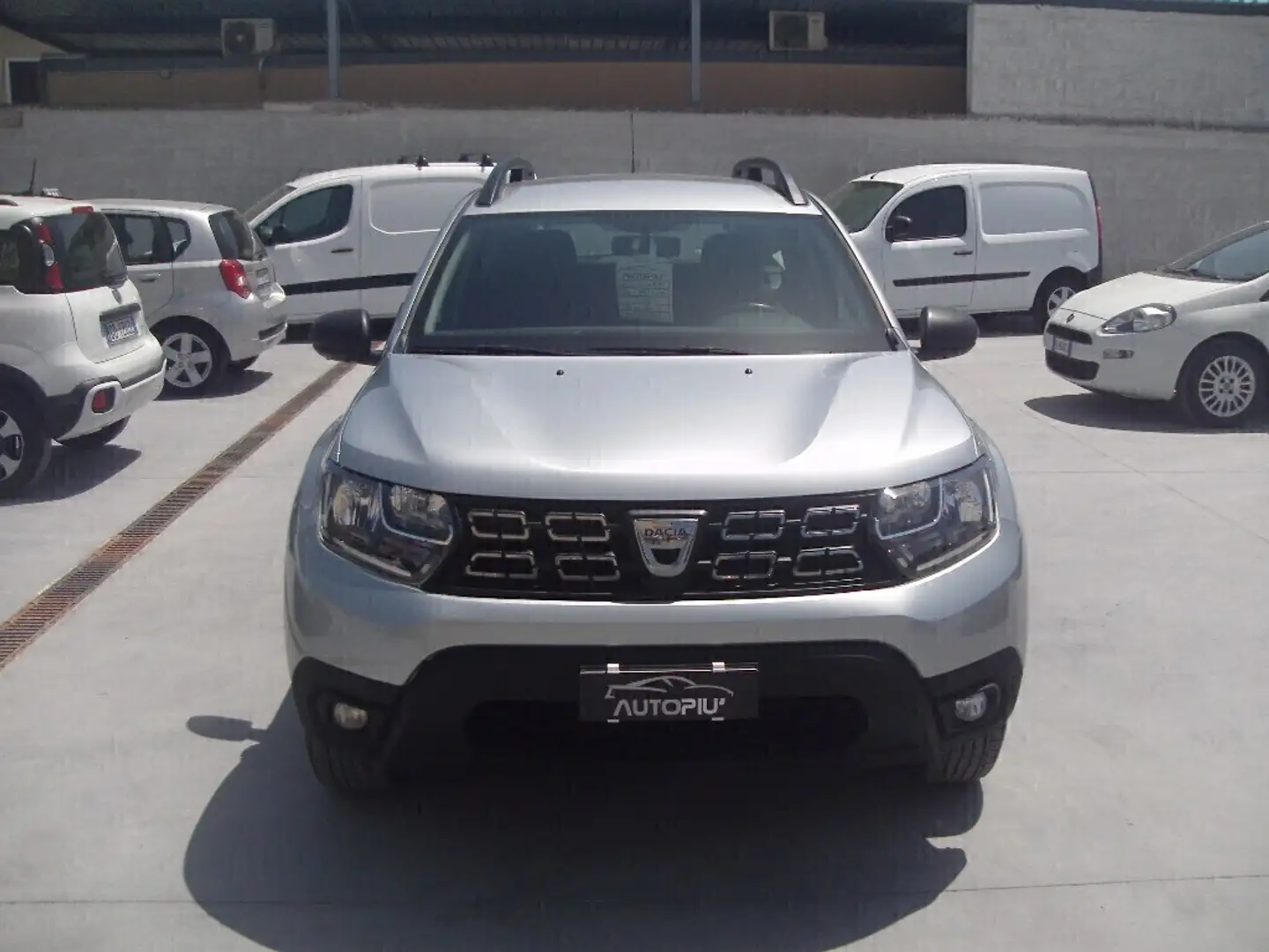 Dacia Duster 1.6 SCe GPL 4x2 Comfort Grigio - 2