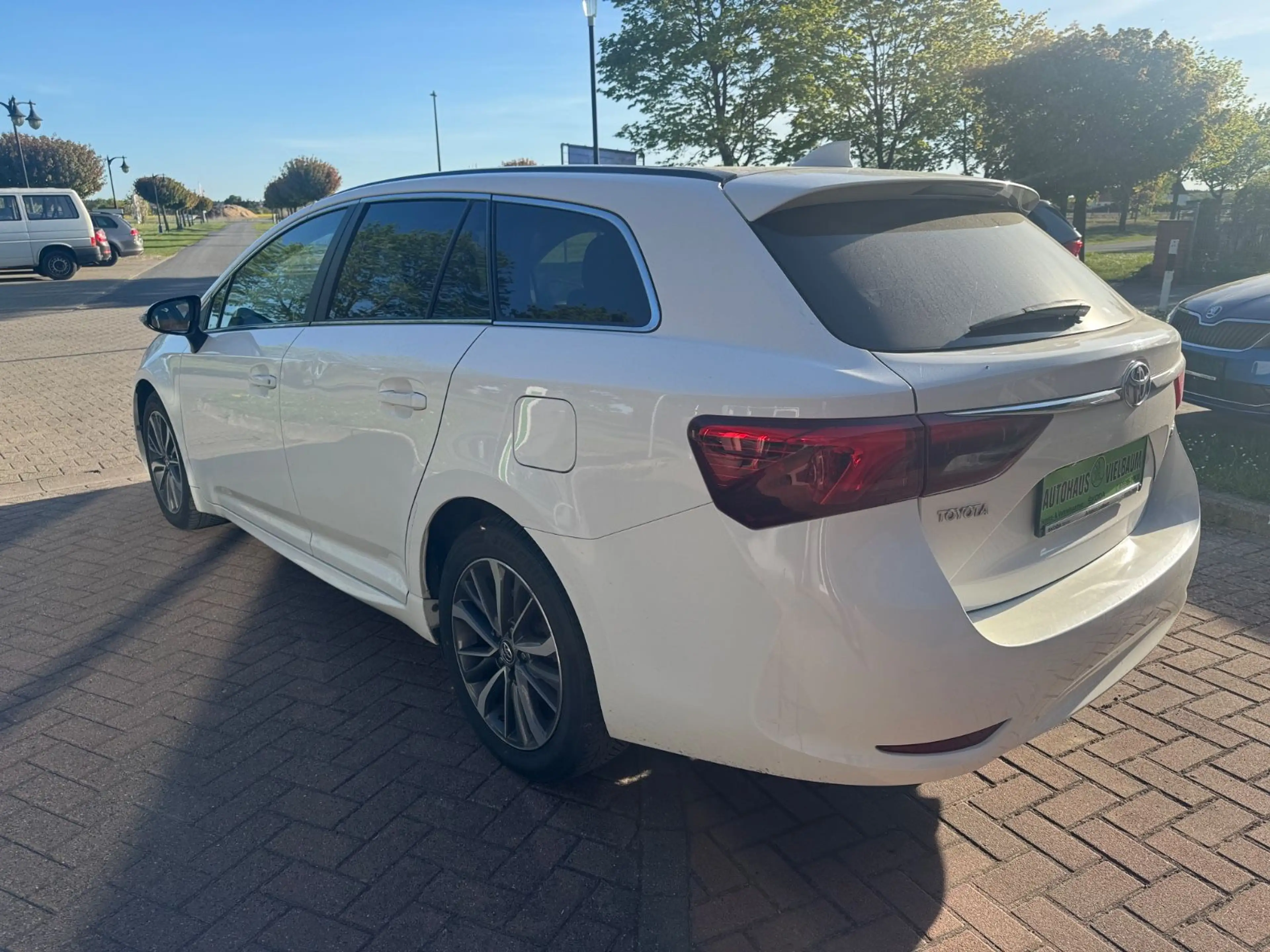 Toyota Avensis Touring Sports Edition-S — photo 7