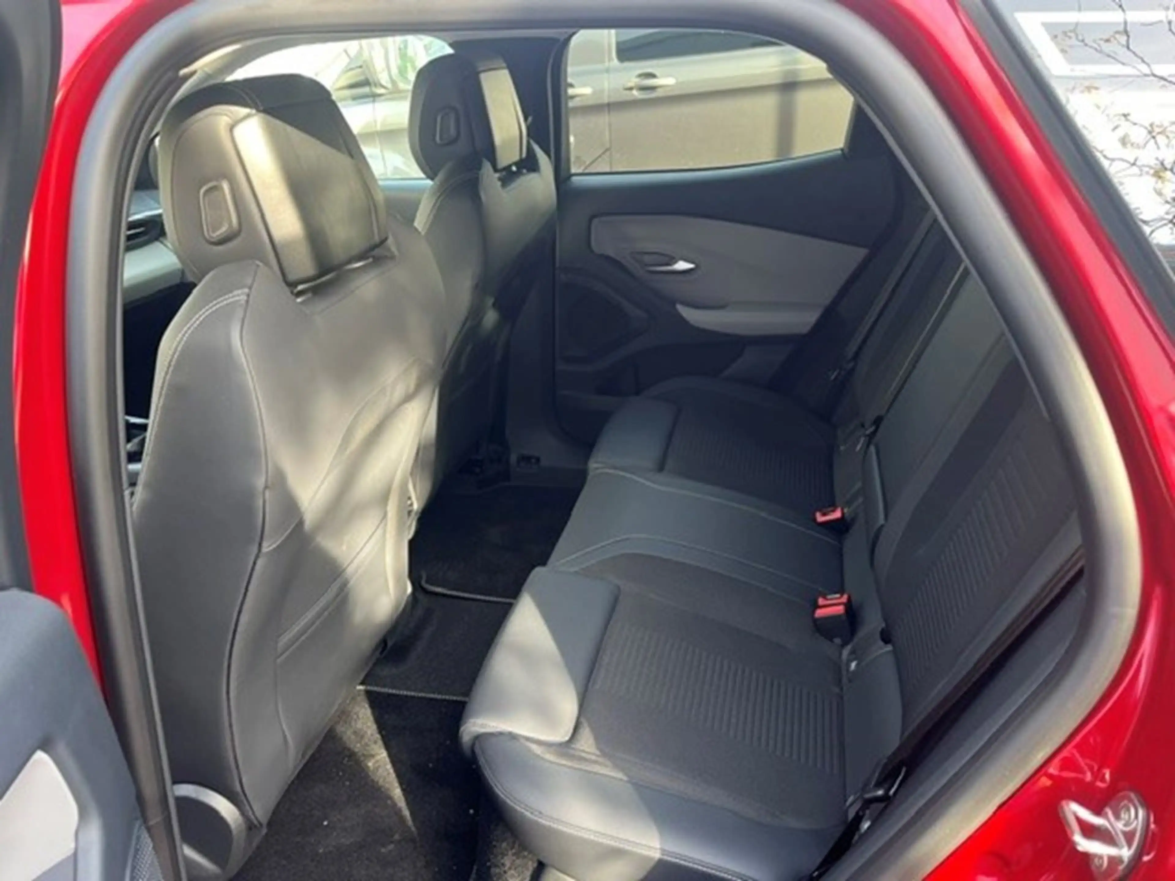 Ford Explorer electric — photo 4