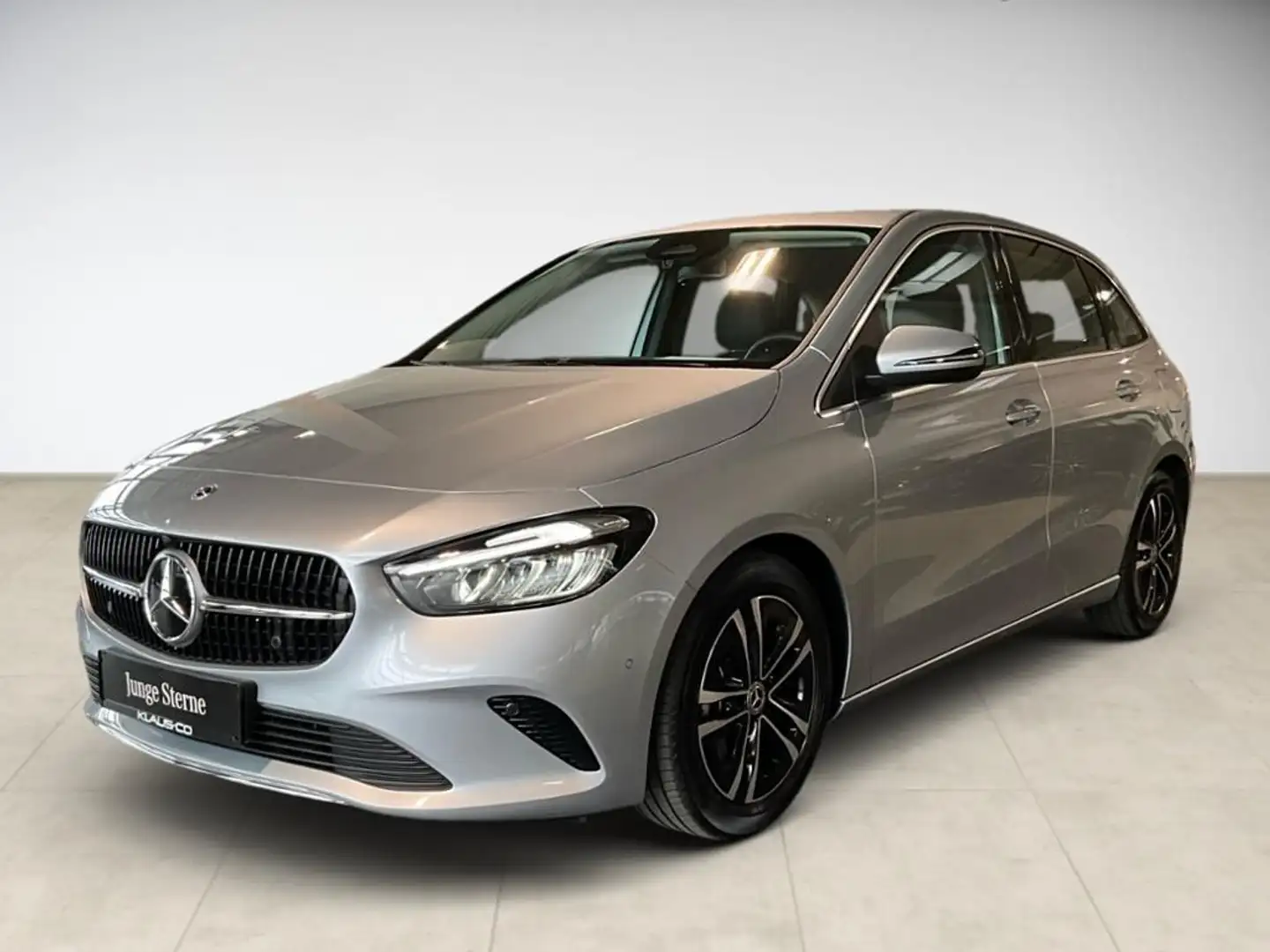 Mercedes-Benz B 180 Progressive PDC SHZ LED SpurH el.Heck AUT Silber - 1