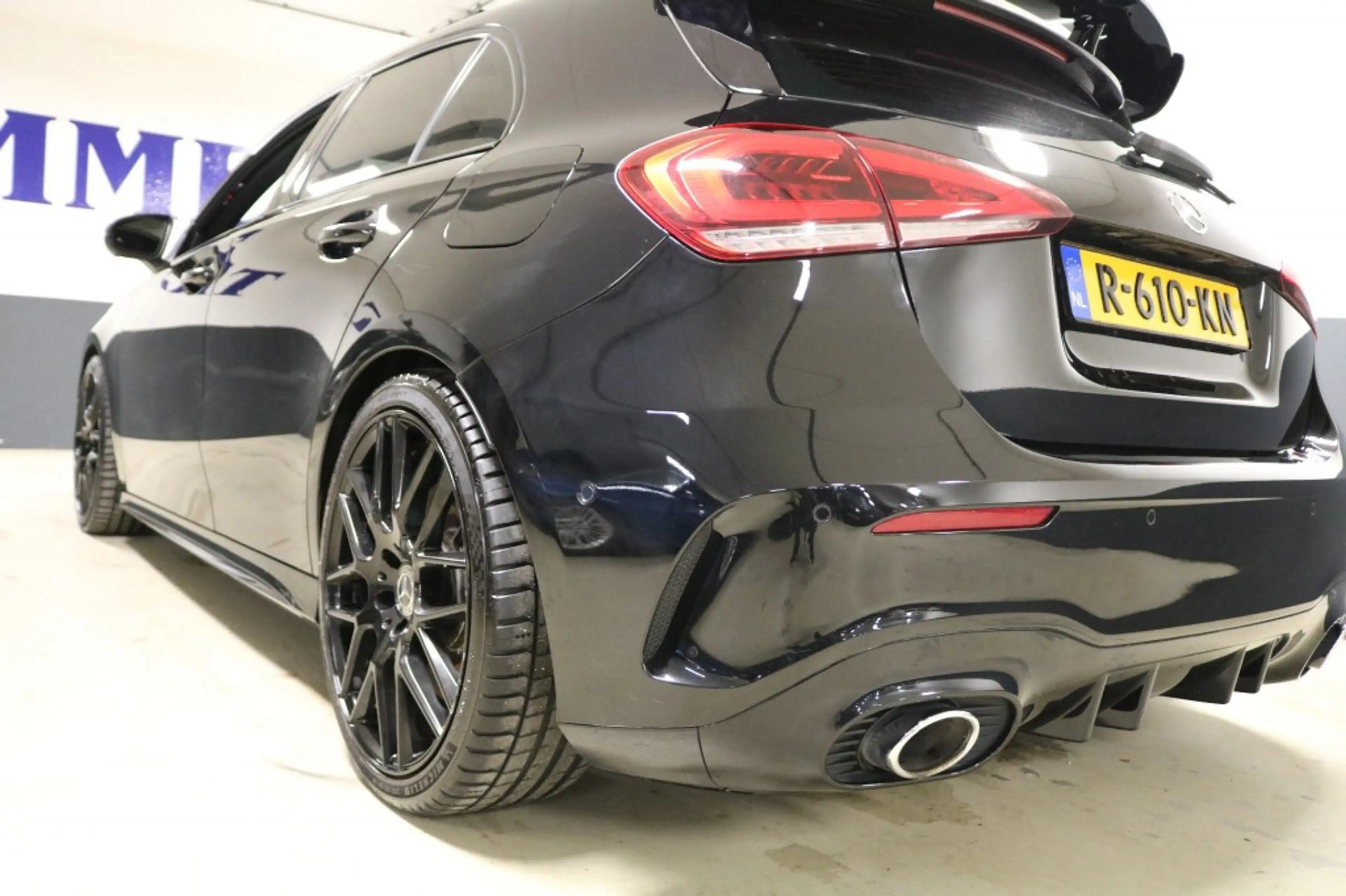 Mercedes-Benz A 35 AMG AMG 35 4MATIC Advantage Pano-HUD-Leer-ZEER NETTE A — photo 8