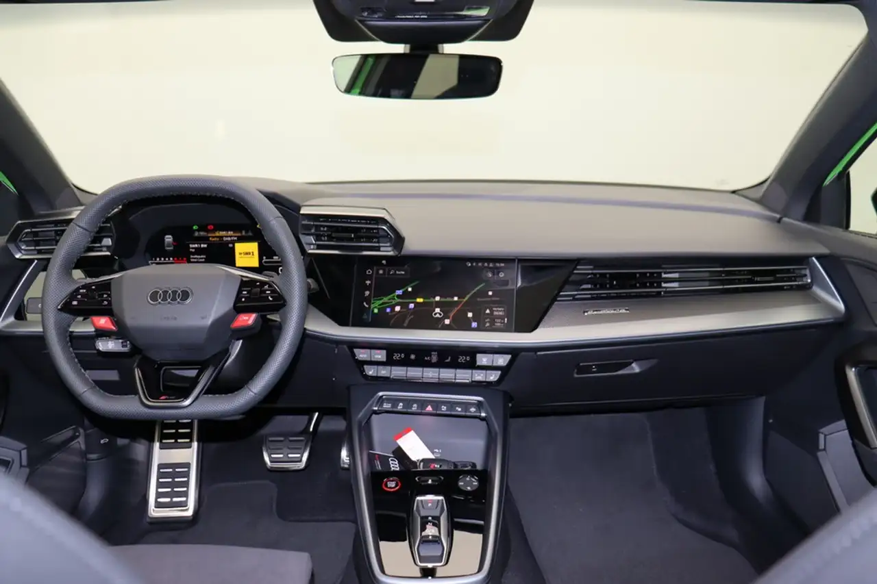 Audi RS3 RS 3 Limousine 294 kW TFSI quattro Pano, Matrix, 15