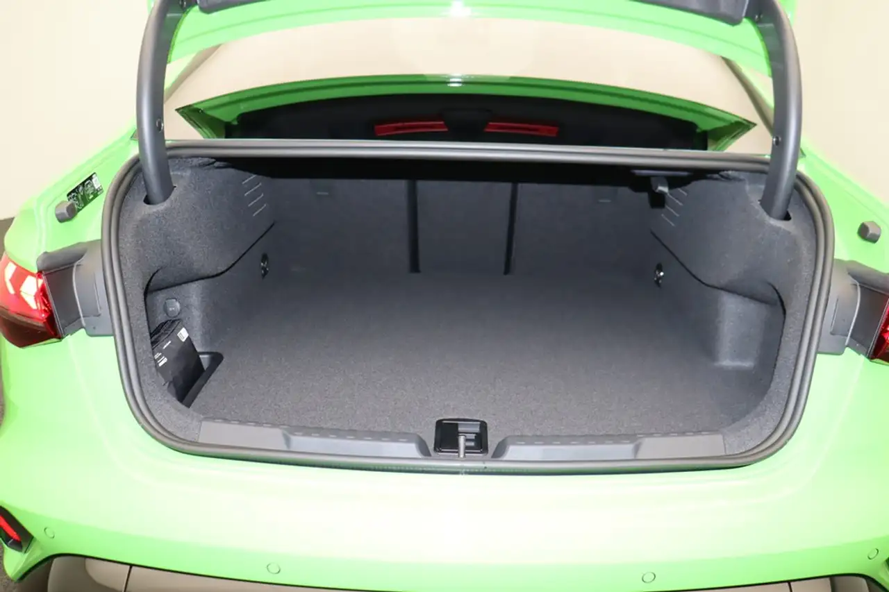 Audi RS3 RS 3 Limousine 294 kW TFSI quattro Pano, Matrix, 13