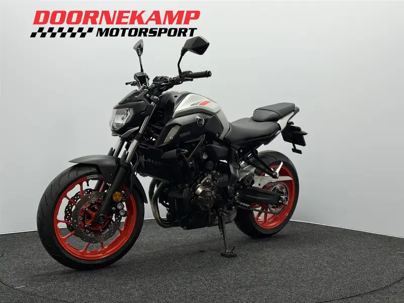 Yamaha MT-07 - foto 7