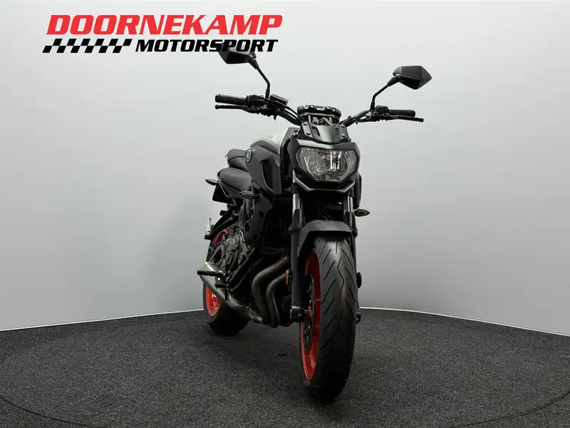 Yamaha MT-07 - foto 4