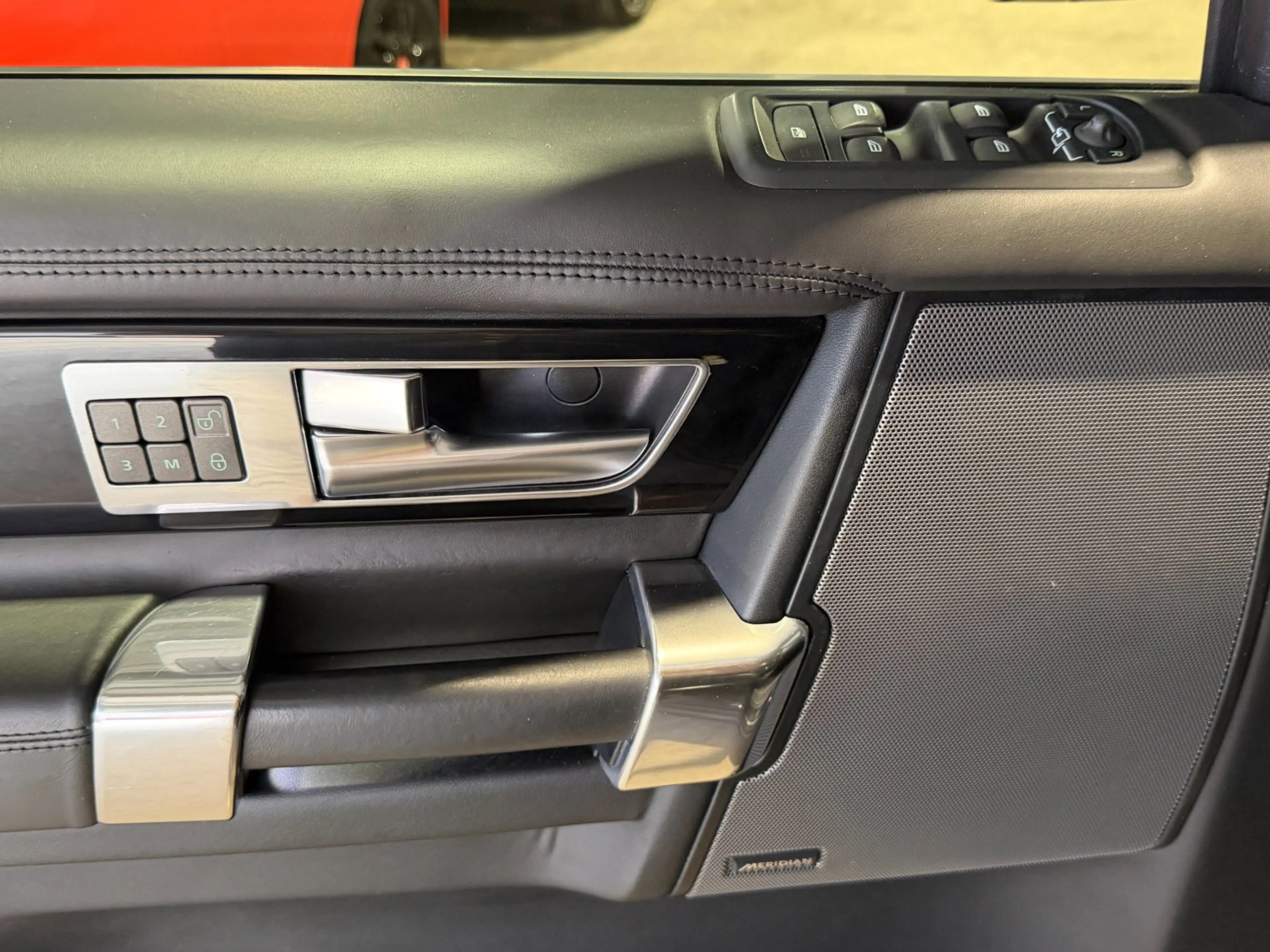 Land Rover Discovery 3.0 SDV6 HSE|EURO 6|MARGE| FaceLift !! — photo 14