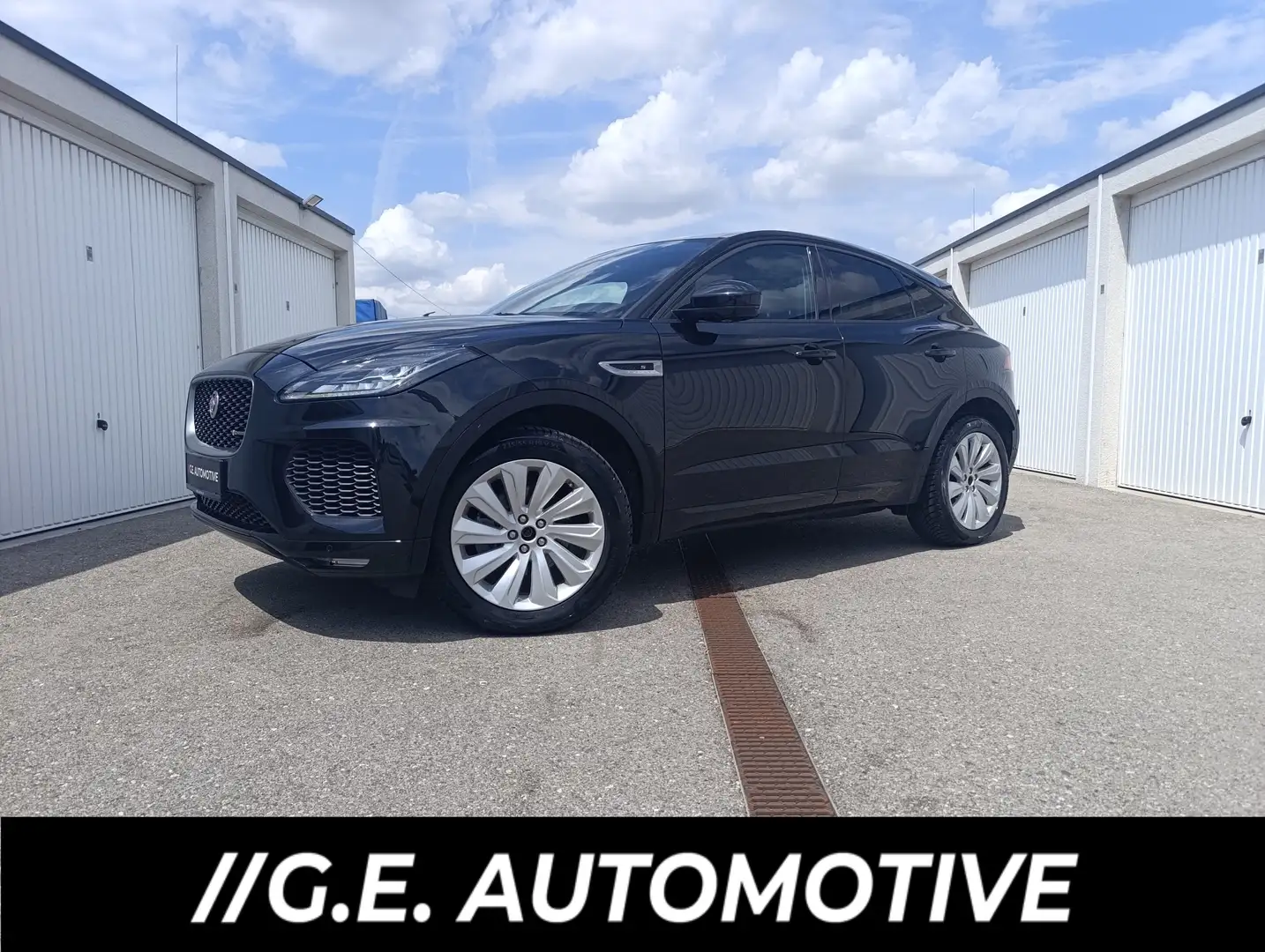 Jaguar E-Pace E-Pace 2.0DI4 D180 R-Dynamic S AWD Schwarz - 1