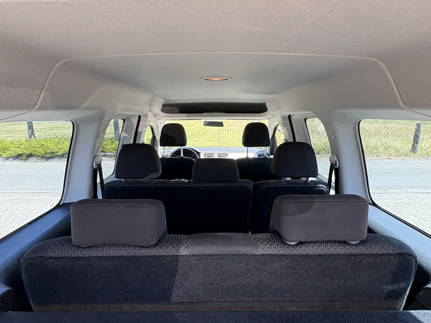 Volkswagen Caddy 2.0 TDI Maxi Highline 7ZITPLAATSEN Trekhaak Airco - 2