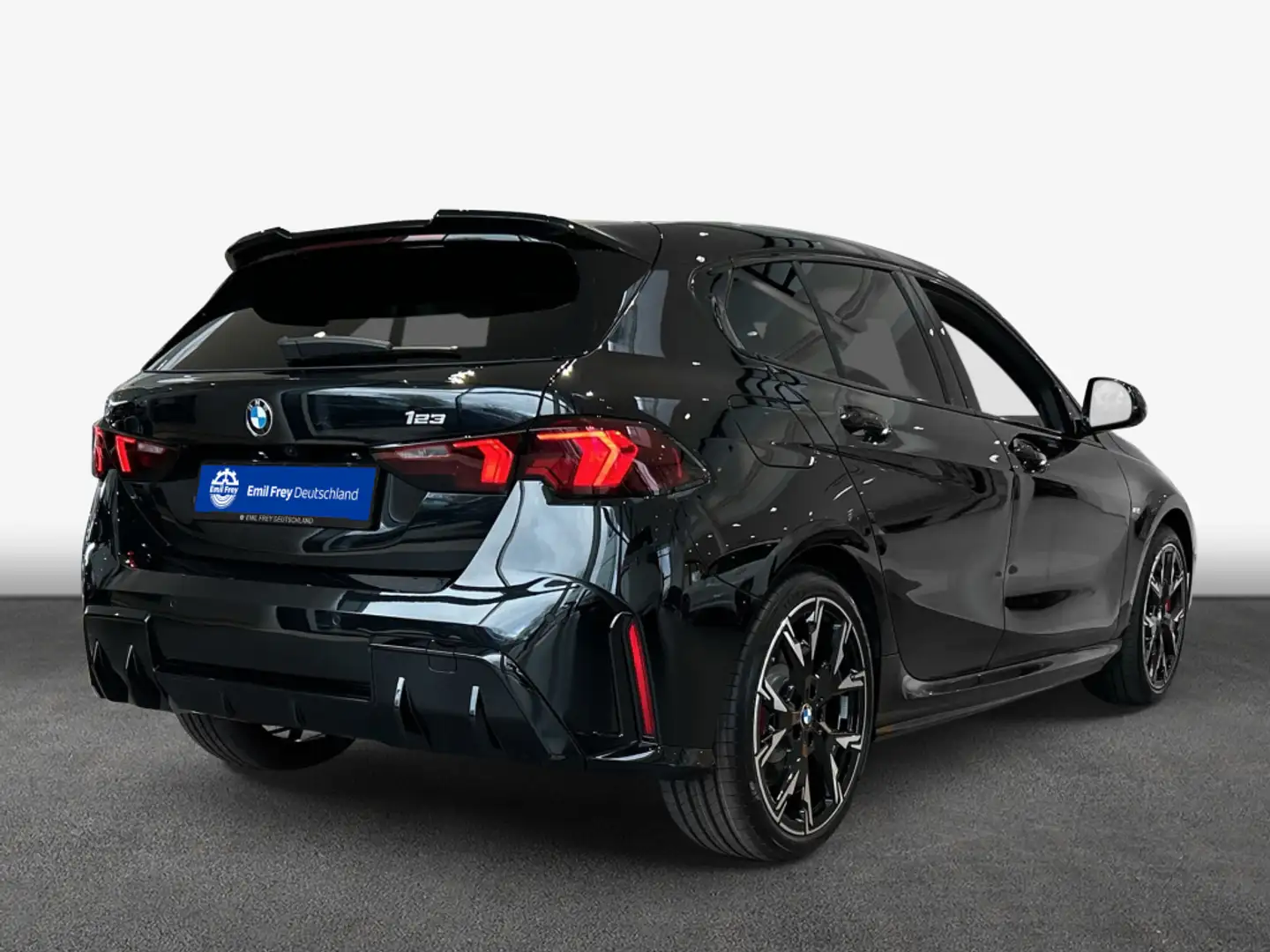 BMW 123 xDrive Aut. Schwarz - 2