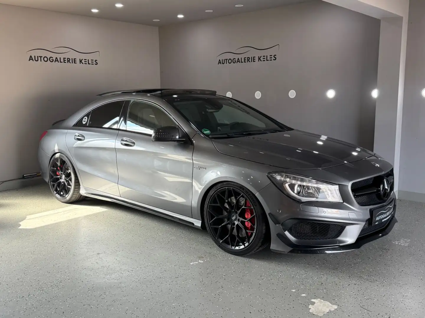 Mercedes-Benz CLA 45 AMG MEMORY*PANO*SCHALE*SITZH Grau - 1