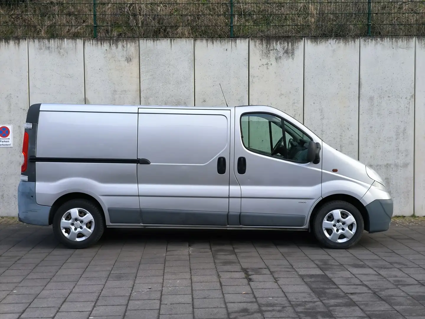 Opel Vivaro Vivaro 2.0CDTI L2H1 AHK Bluetooth 3-Sitzer Lang Silber - 1