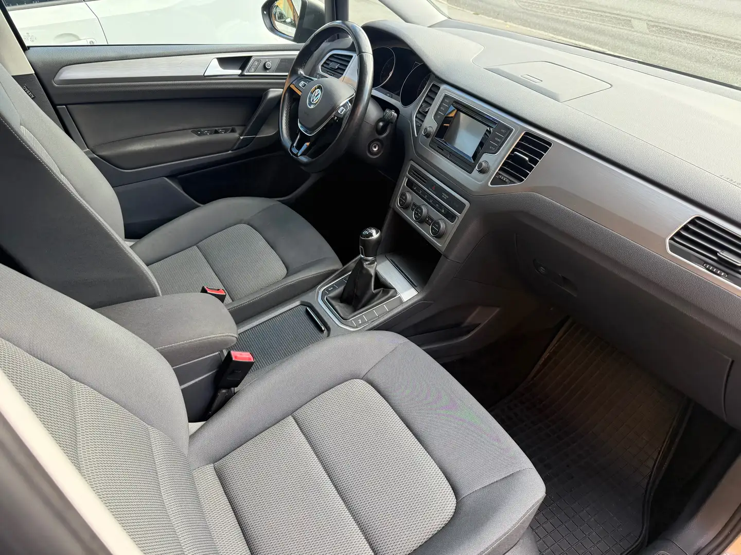 Volkswagen Golf Sportsvan Comfortline BMT/Start-Stopp Xenon Winterpaket ESP Gris - 2