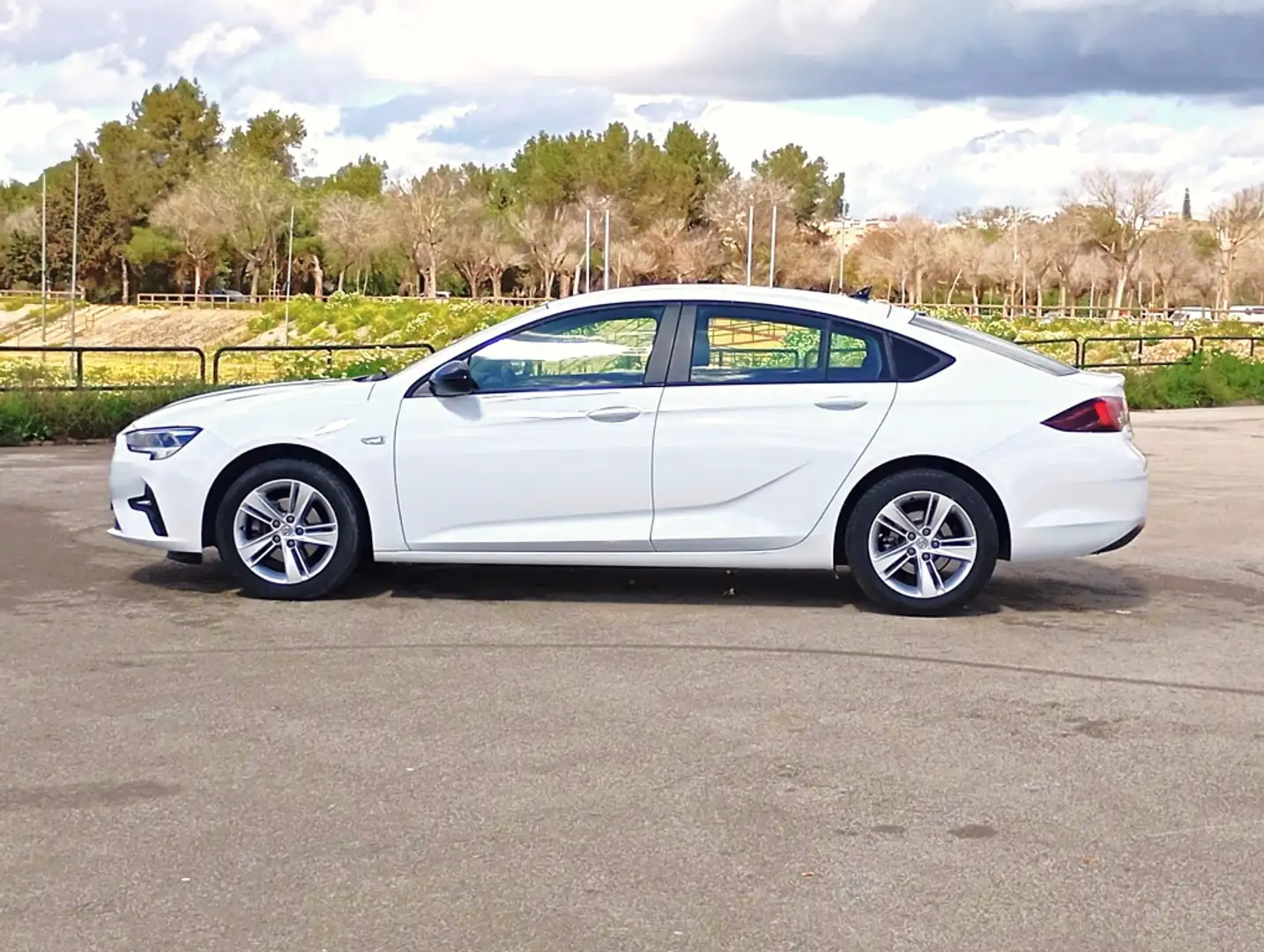 Opel Insignia 1.5D DVH S&S Edition 122 Blanco - 2