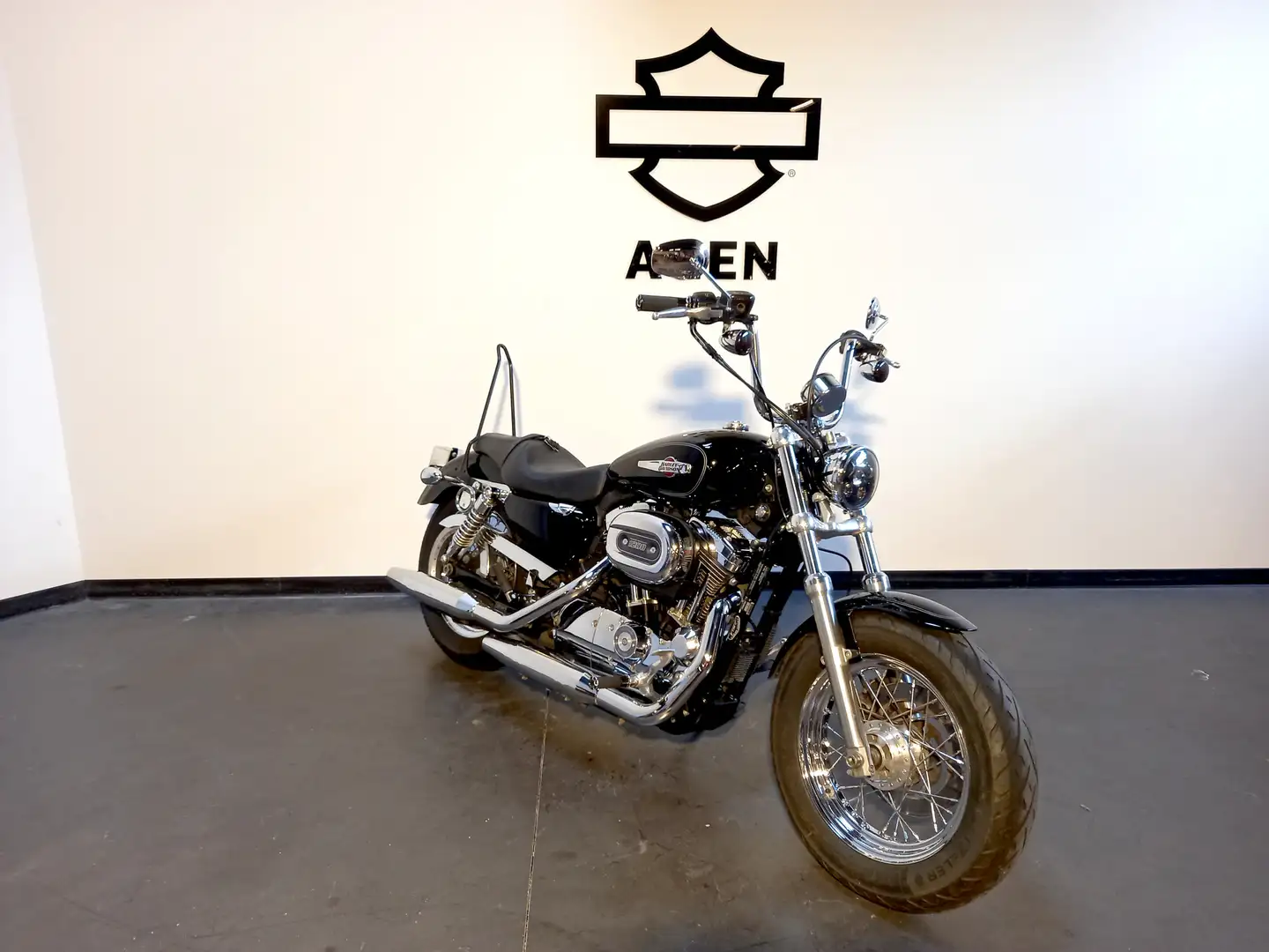 Harley-Davidson Sportster Zwart - 1