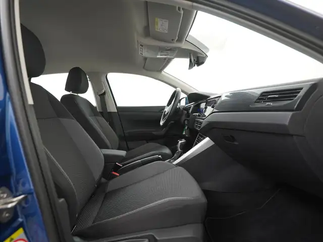 Volkswagen Polo view 3