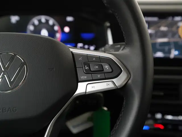 Volkswagen Polo view 9