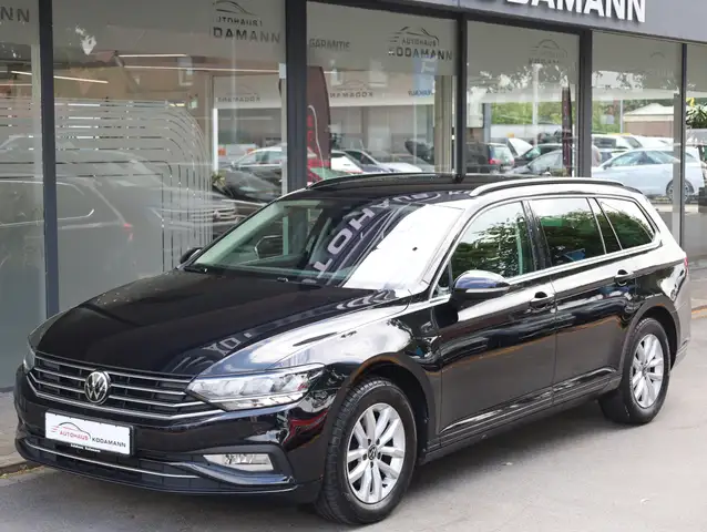 Volkswagen Passat view 5