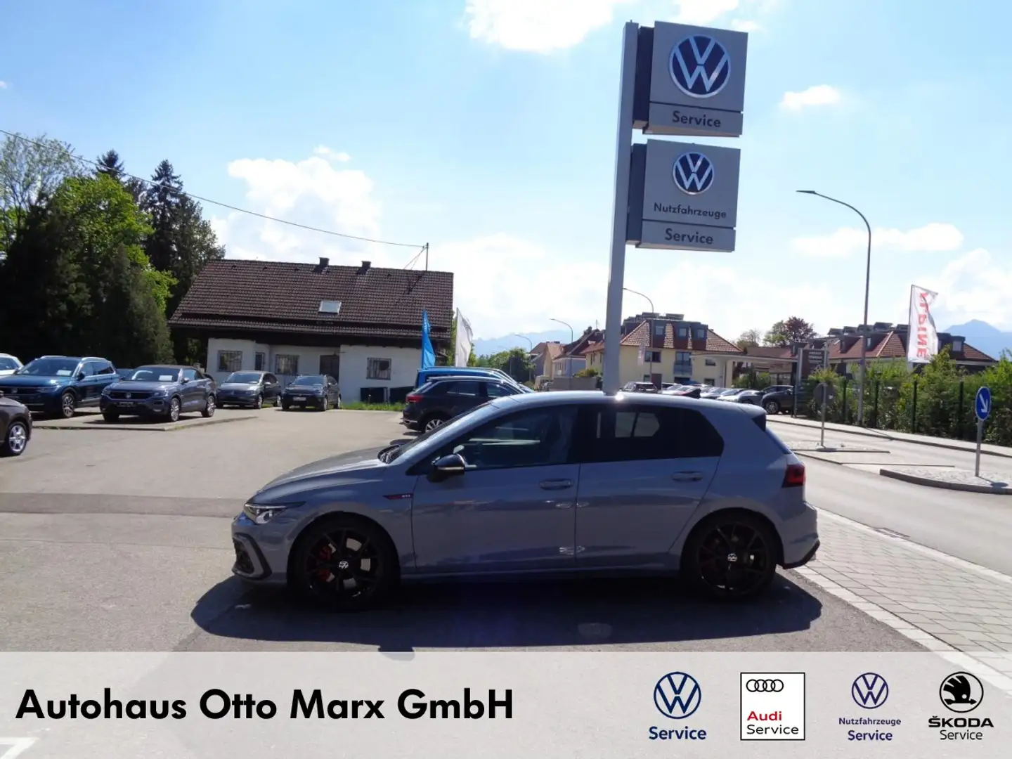 Volkswagen Golf VIII GTI DSG (Navi, LED, Pano, HuD, Black Style) Grau - 1