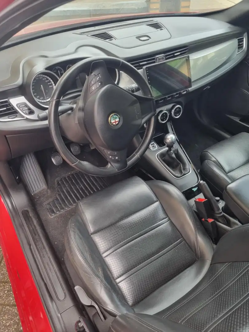 Alfa Romeo Giulietta Giulietta 2.0 JTD M-Jet Distinctive Start Rood - 2