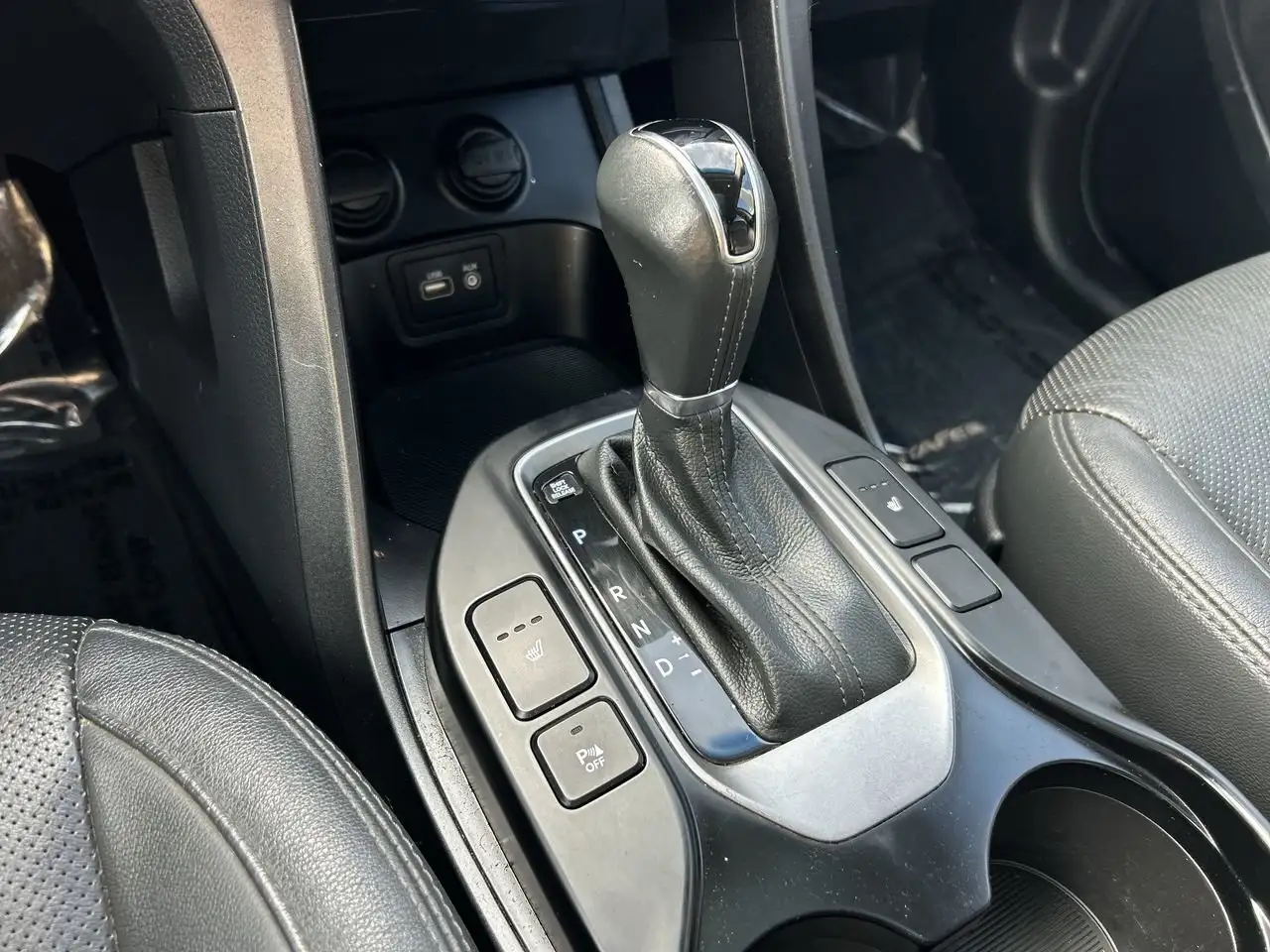 Hyundai SANTA FE снимка Hyundai SANTA FE