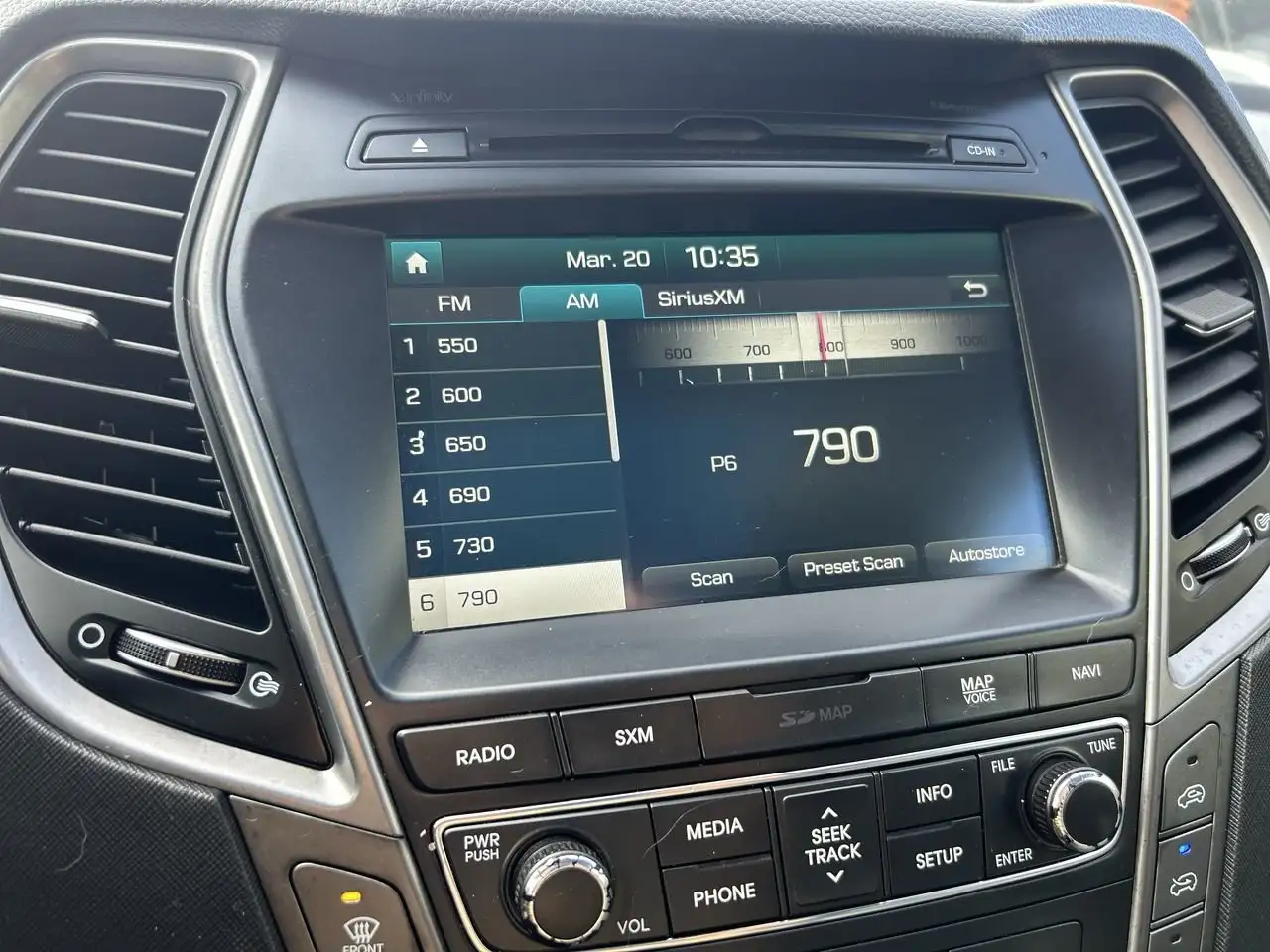 Hyundai SANTA FE снимка Hyundai SANTA FE