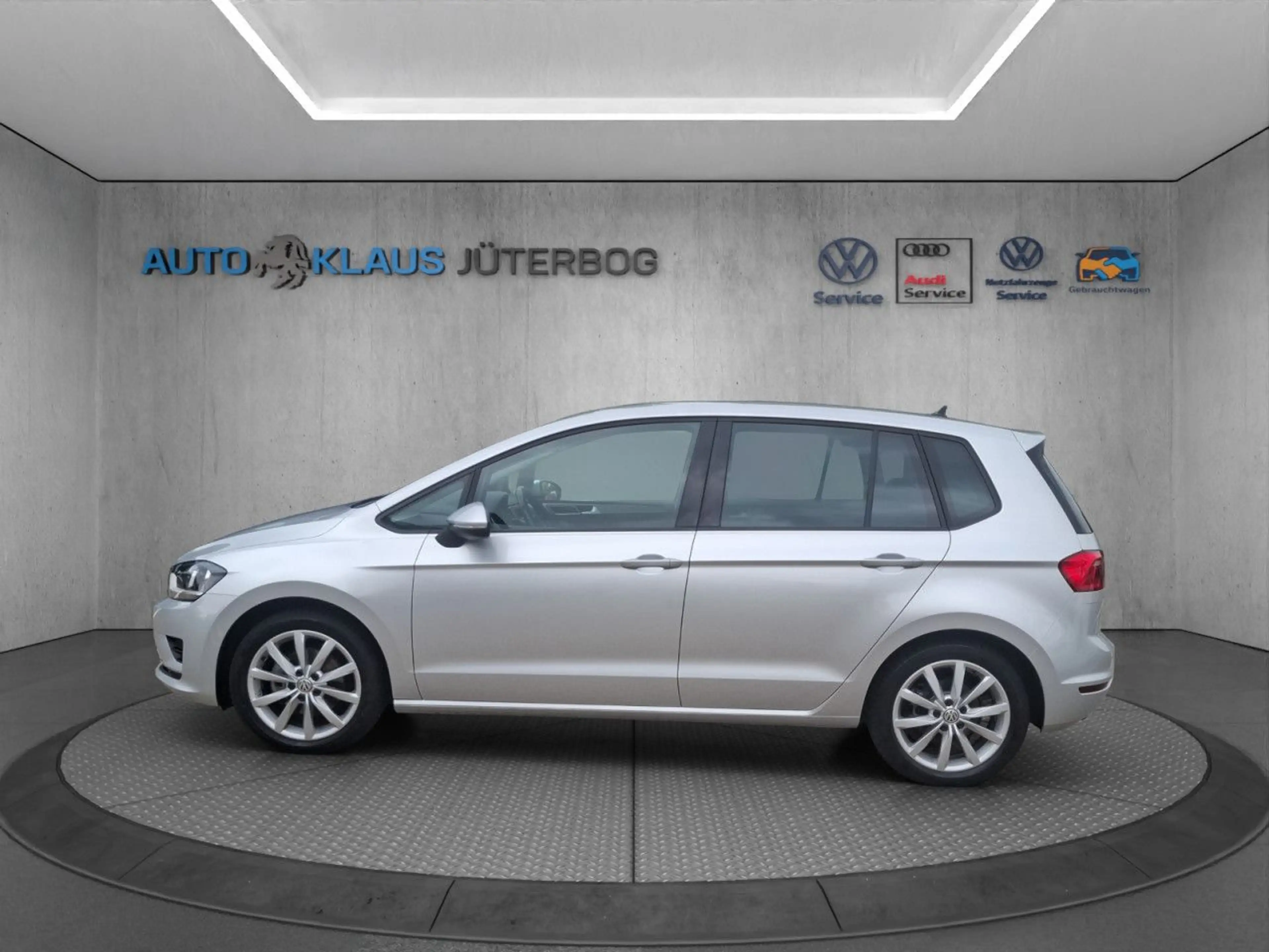 Volkswagen Golf Sportsvan Golf VII Sportsvan 1.4 TSI BMT Comfortline Navi — photo 3