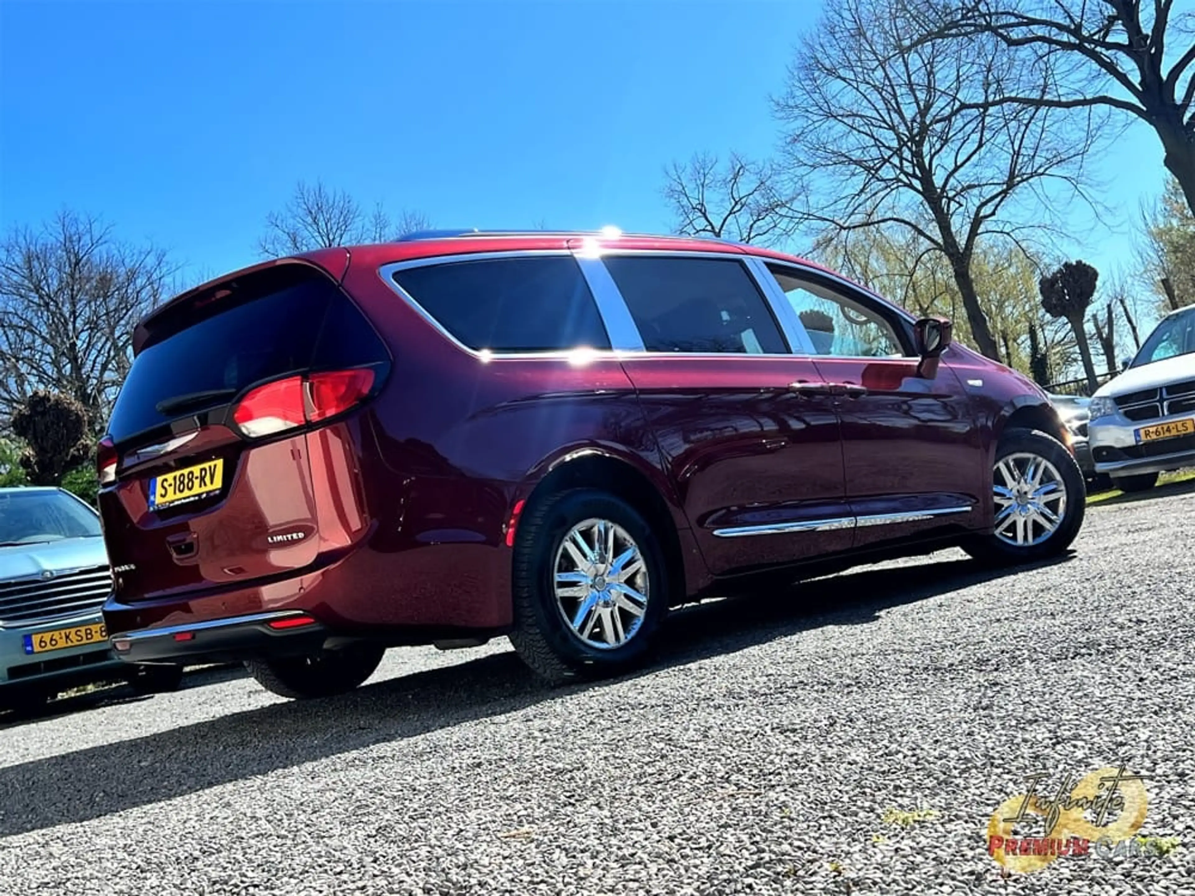 Chrysler Grand Voyager USA ONDERDELEN/PARTS-ALLE ONDERDELEN LEVERBAAR — photo 13