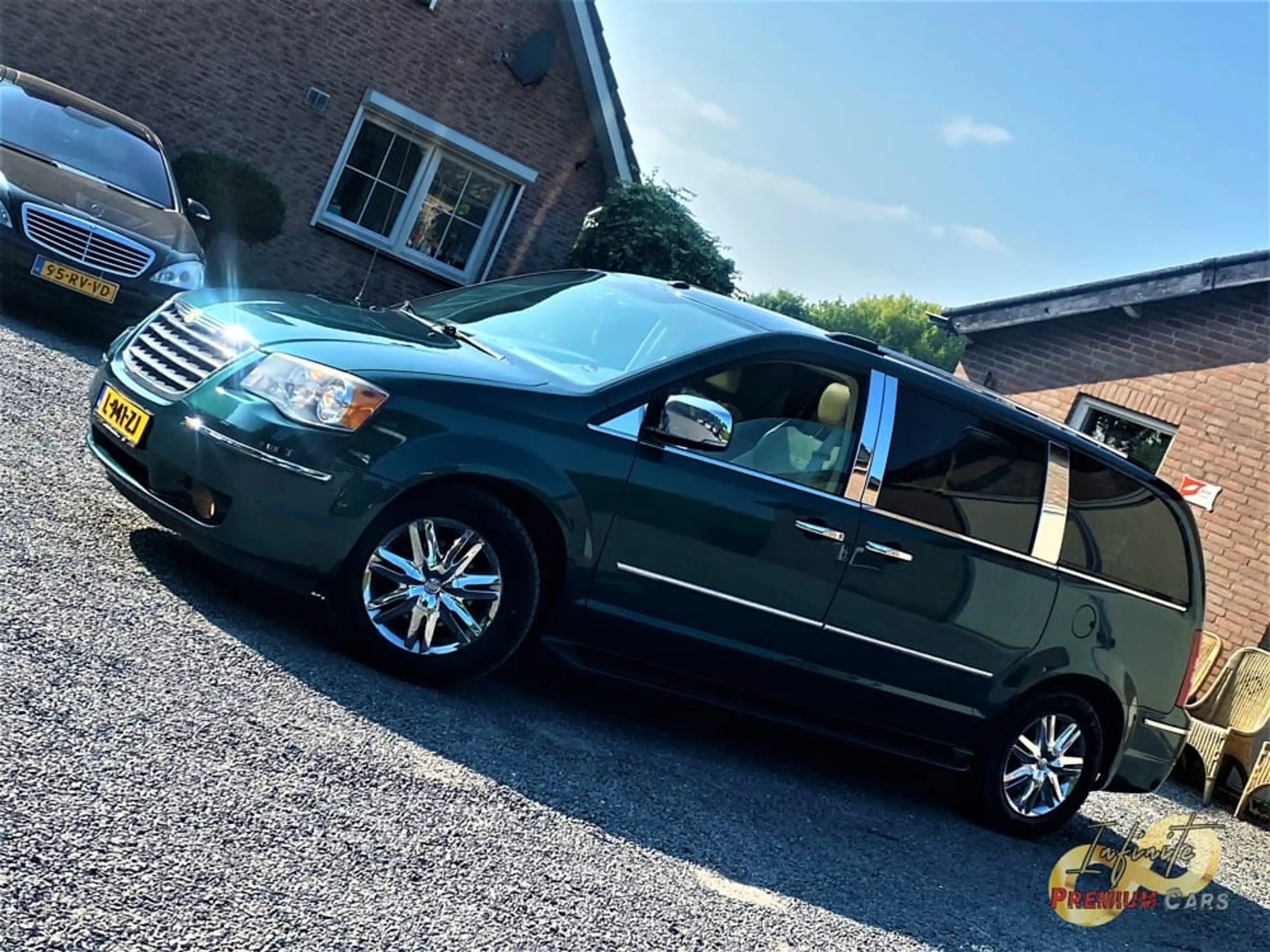 Chrysler Grand Voyager USA ONDERDELEN/PARTS-ALLE ONDERDELEN LEVERBAAR — photo 7
