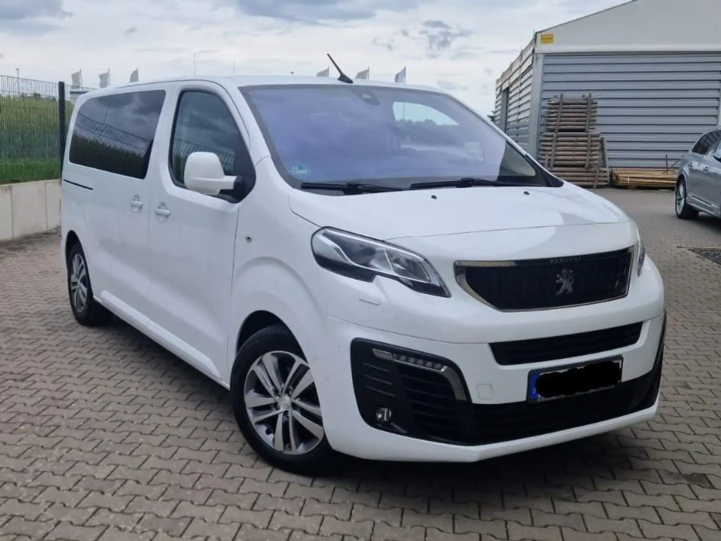 Peugeot Traveller Traveller L2 2.0 BlueHDi 180 EAT8 Allure Weiß - 2