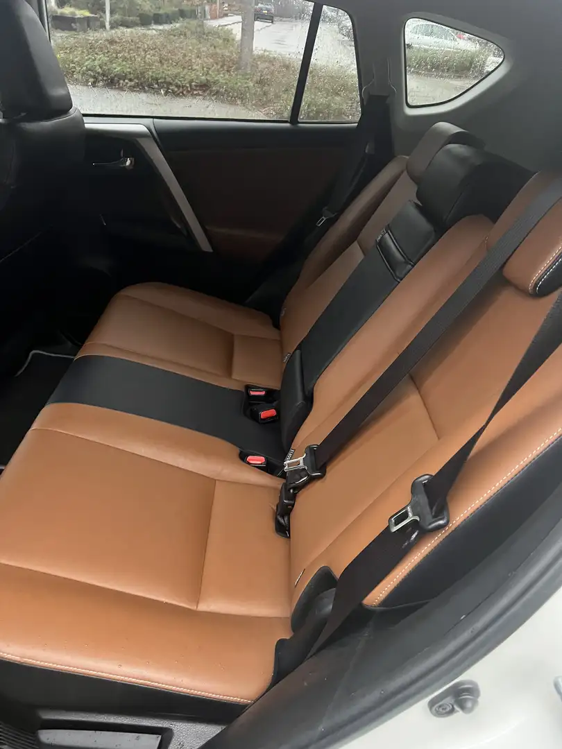 Toyota RAV 4 2.5 Hybrid Executive Fehér - 1