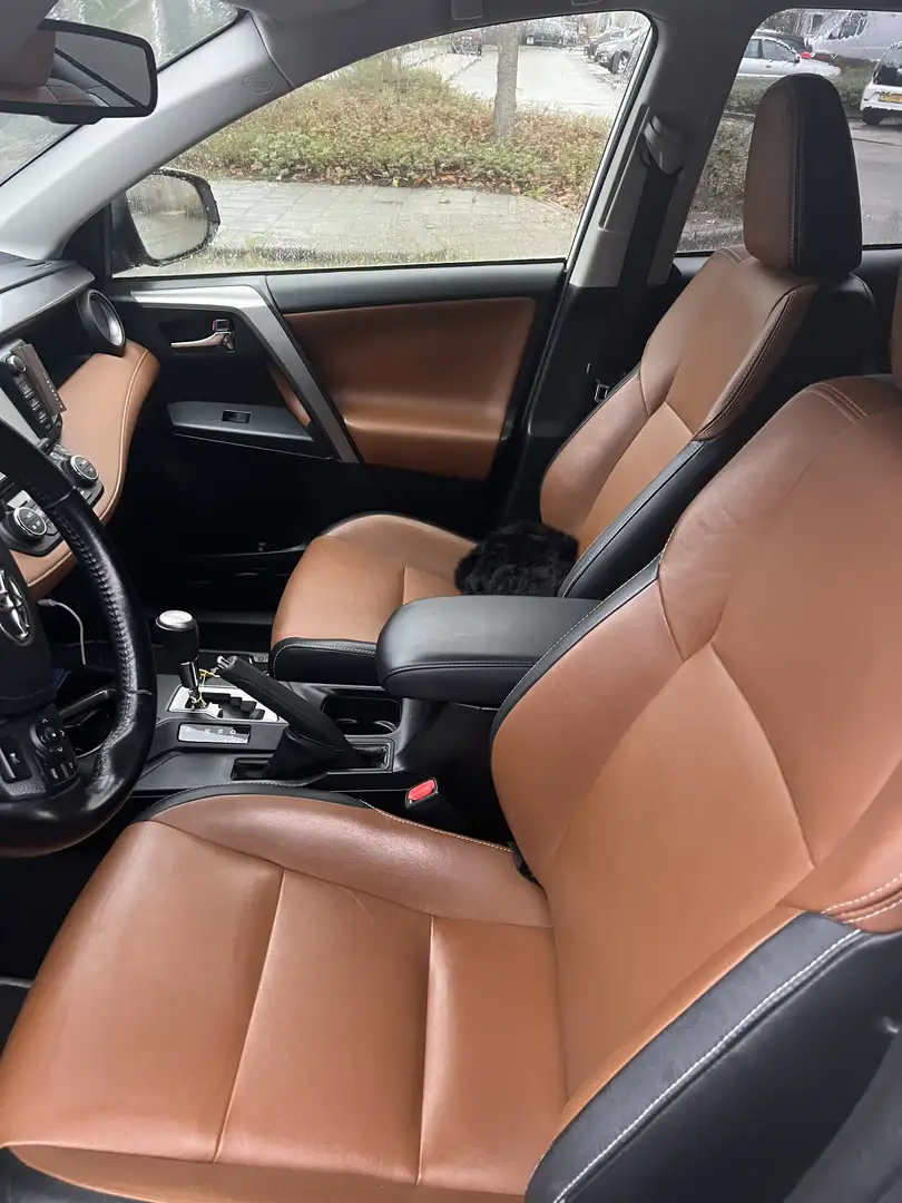 Toyota RAV 4 2.5 Hybrid Executive Fehér - 2