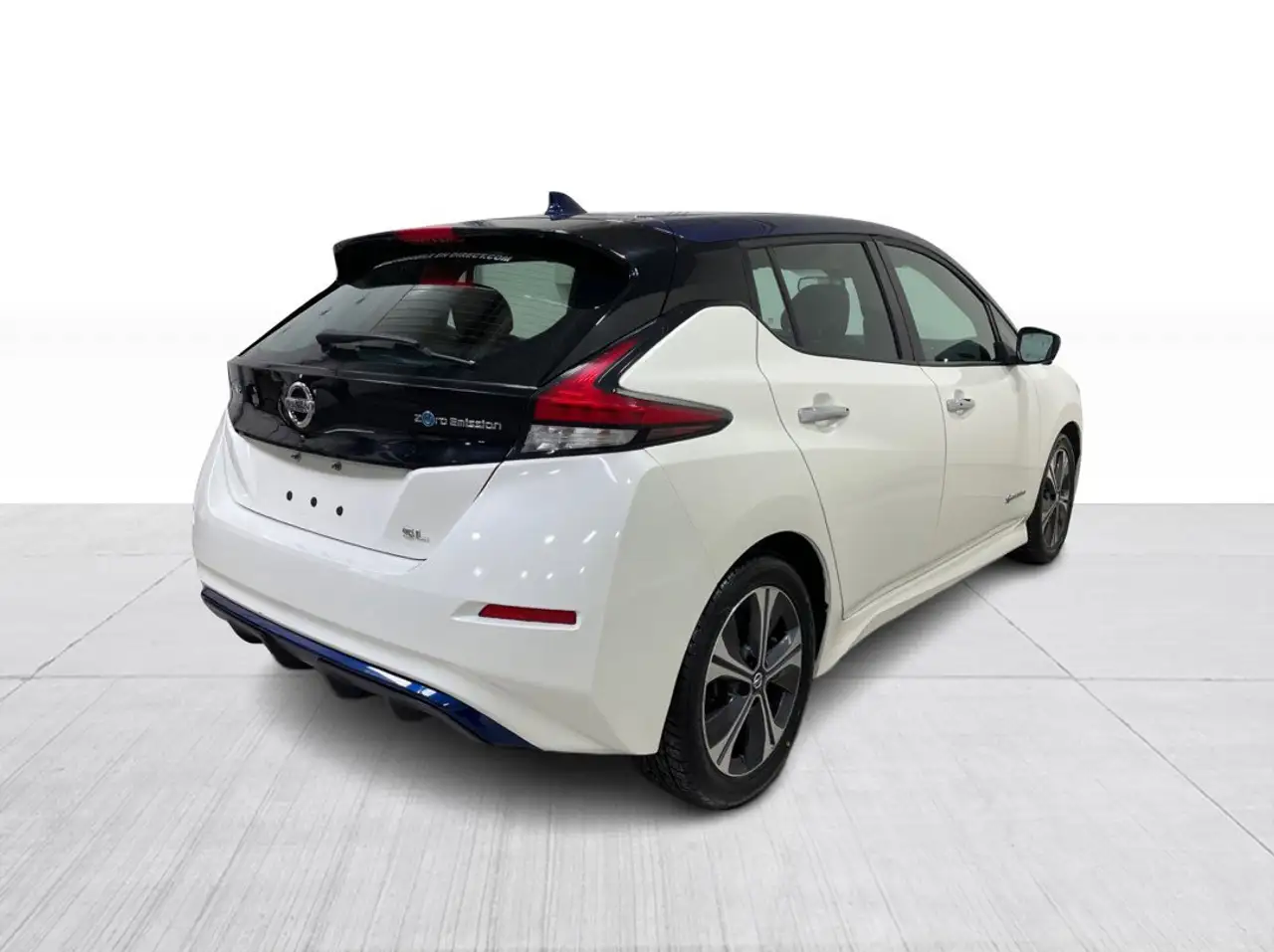 Nissan Leaf снимка Nissan Leaf