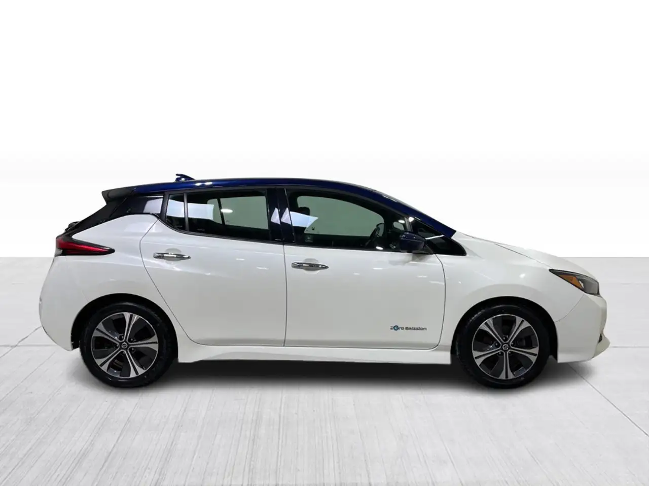 Nissan Leaf снимка Nissan Leaf