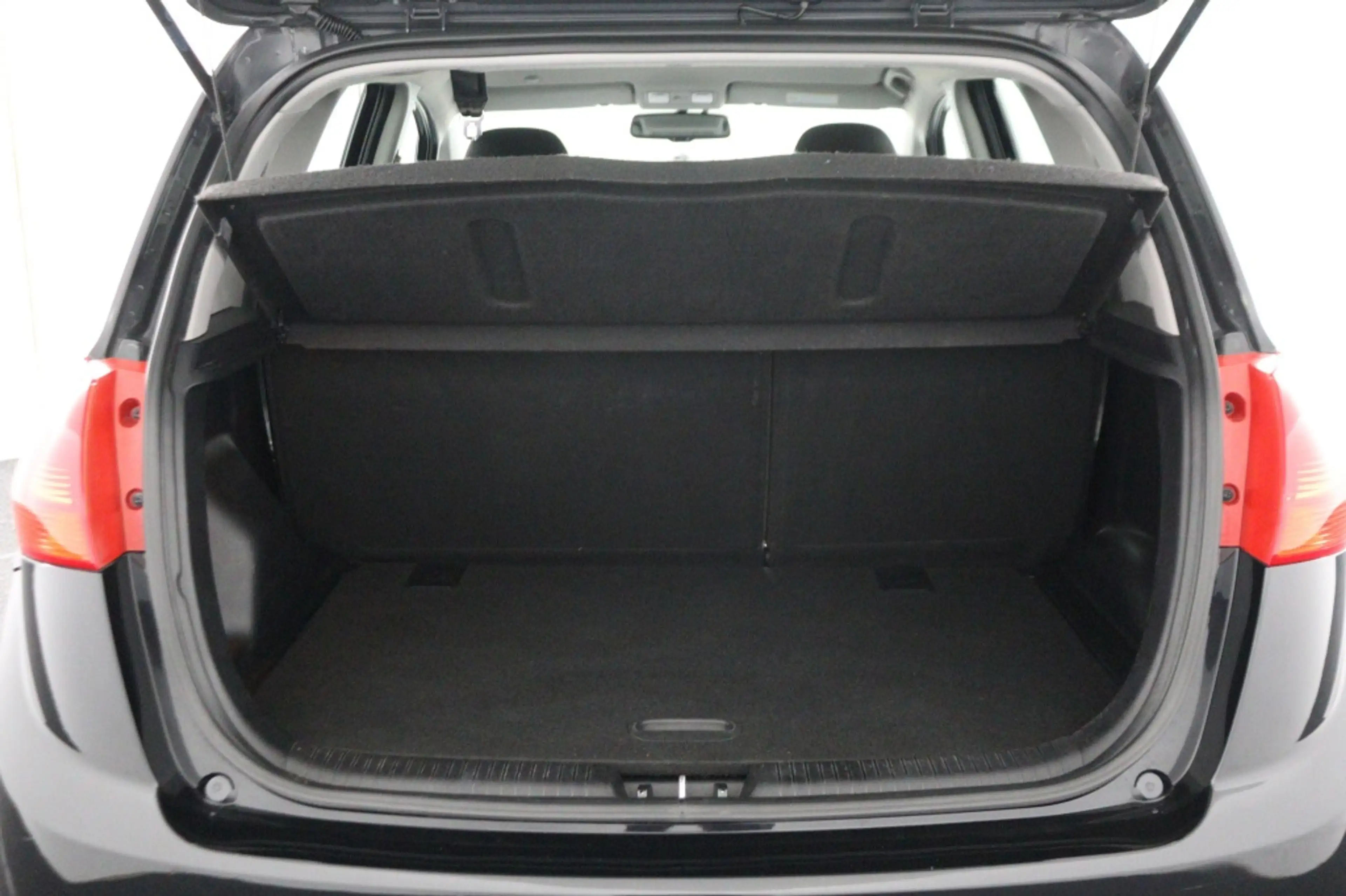 Kia Venga 1.6 CVVT ExecutiveLine — photo 7