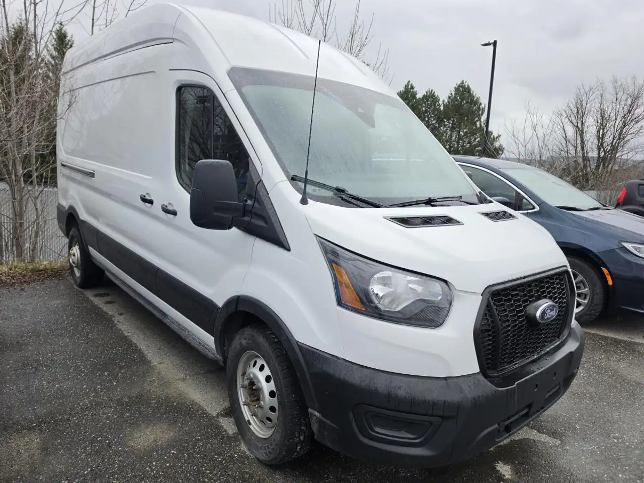 Ford Transit Cargo Van снимка Ford Transit Cargo Van