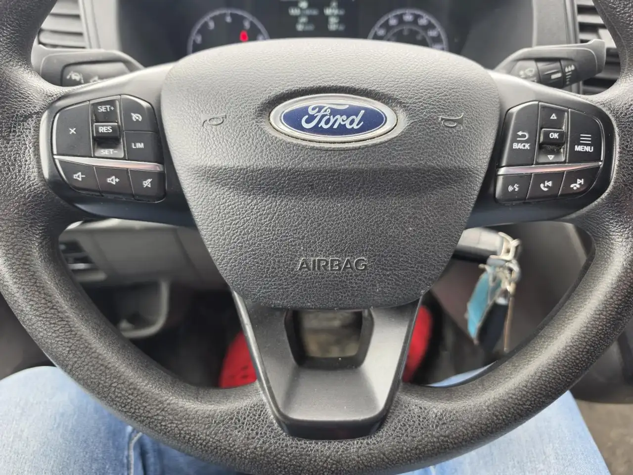 Ford Transit Cargo Van снимка Ford Transit Cargo Van