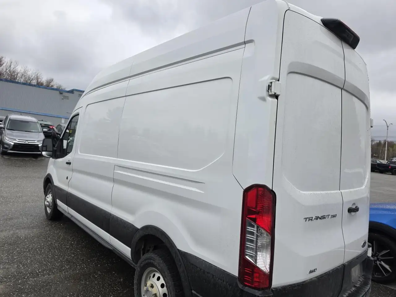 Ford Transit Cargo Van снимка Ford Transit Cargo Van