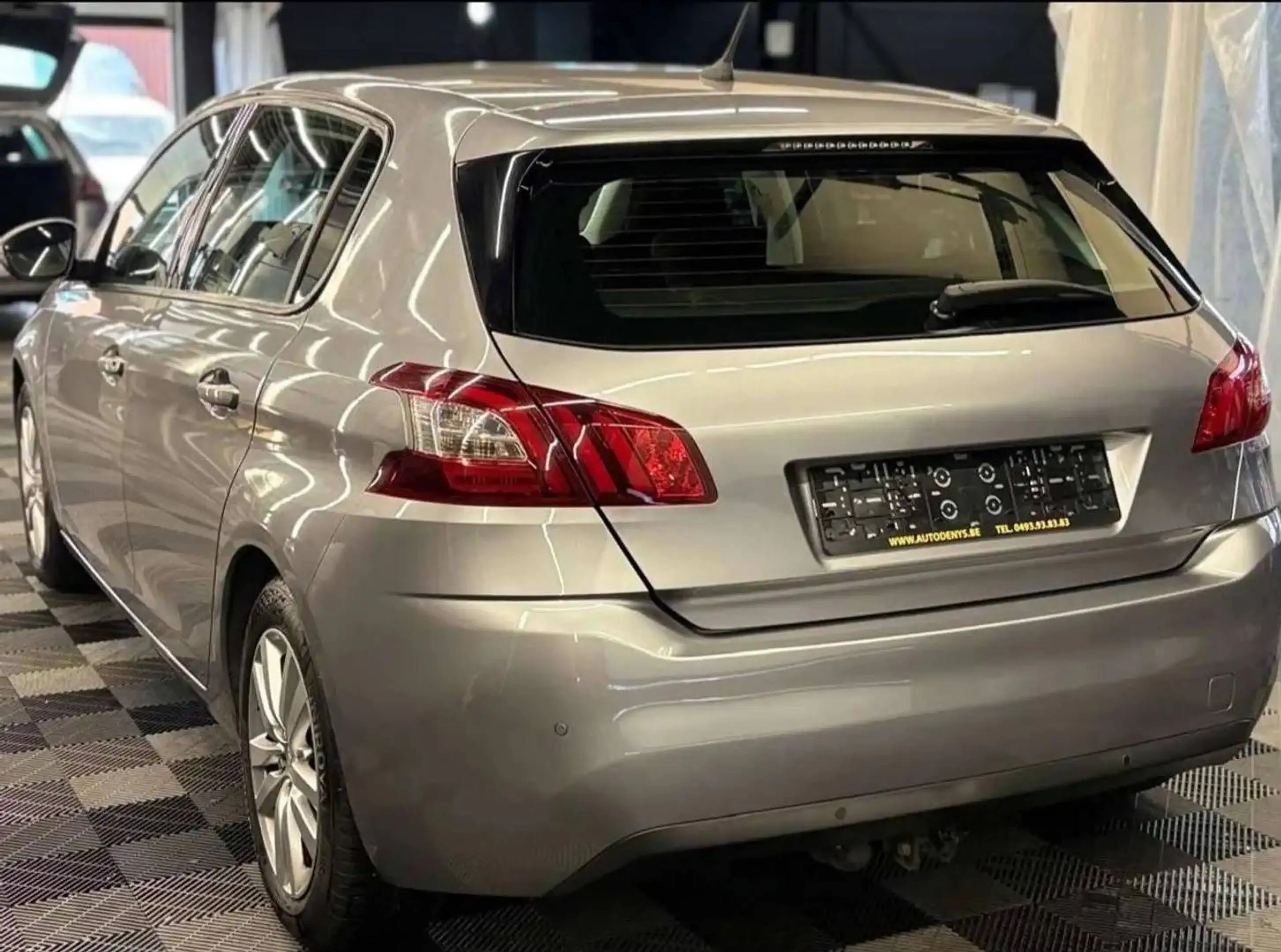Peugeot 308 1.2 PureTech bj. 2014 143000 km — photo 9