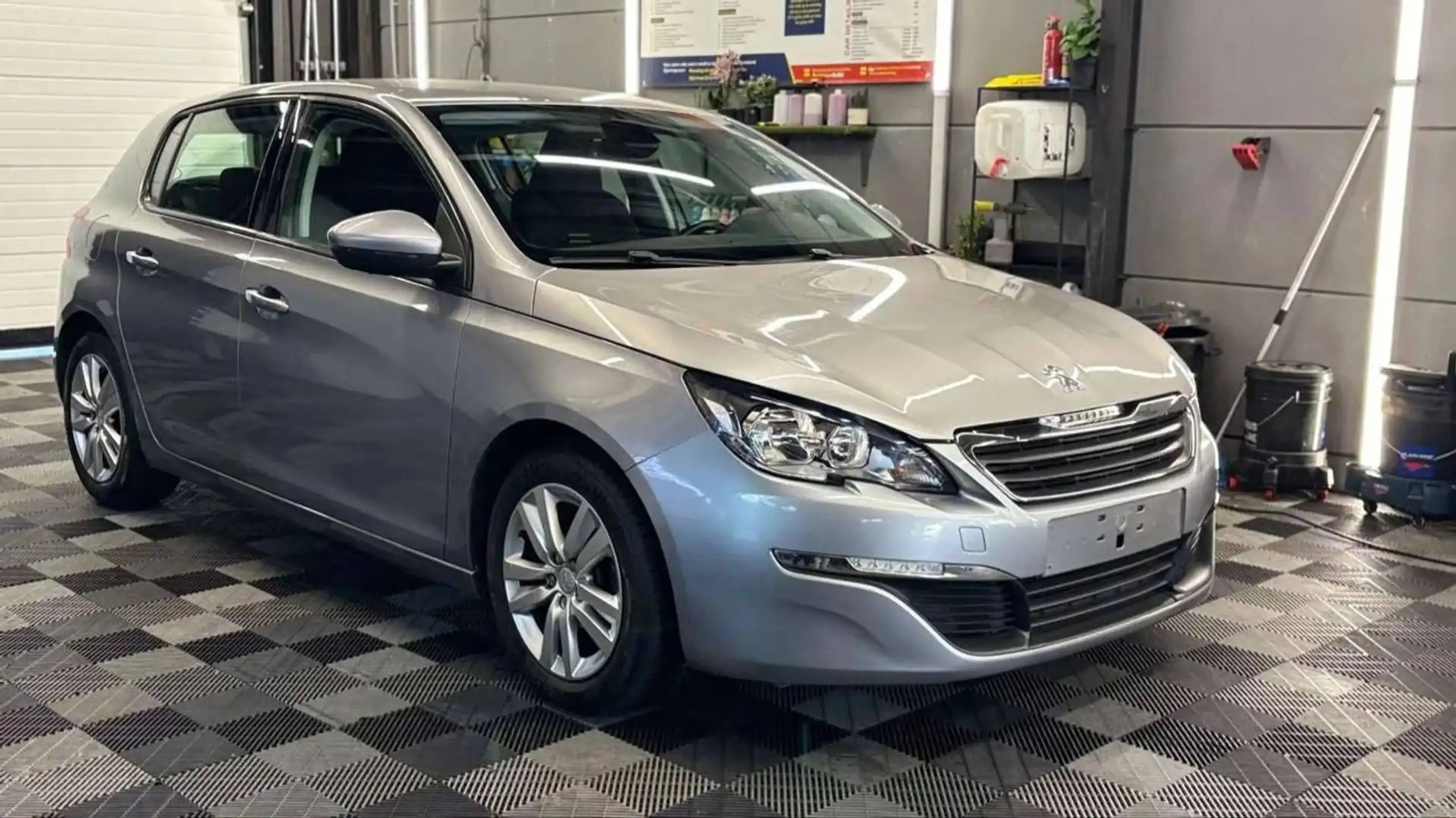 Peugeot 308 1.2 PureTech bj. 2014 143000 km — photo 4