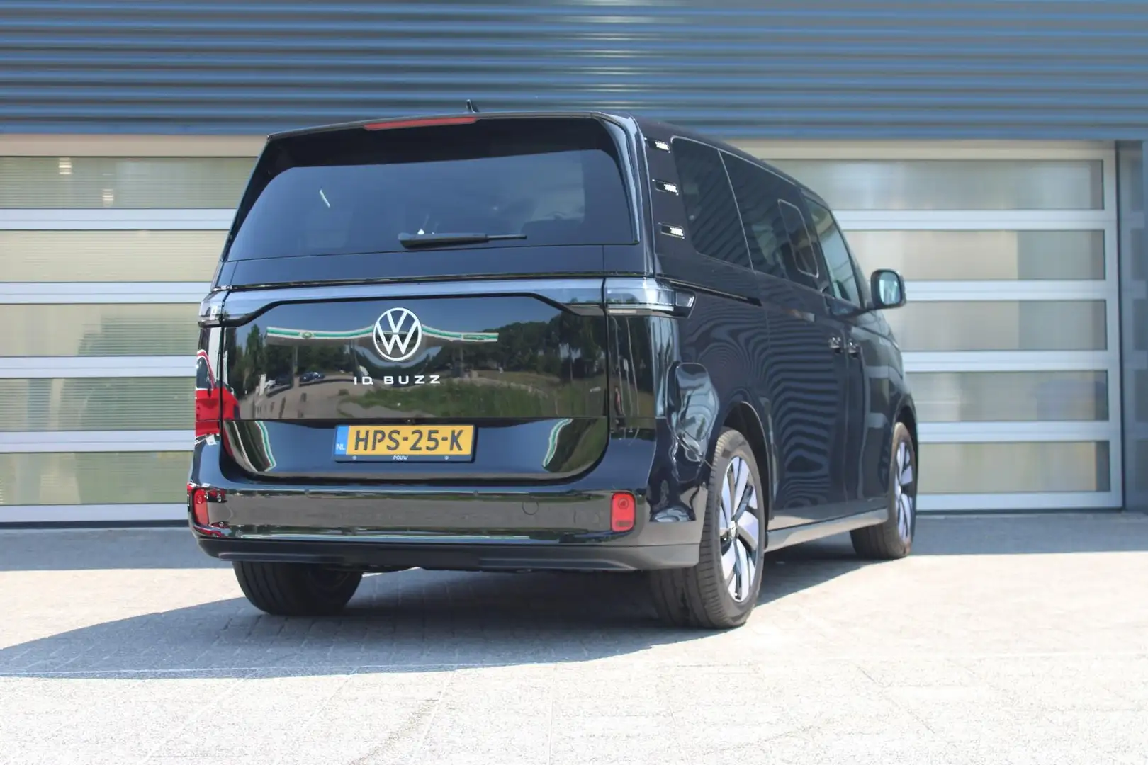 Volkswagen ID. Buzz 286pk Pro 86 kWh 7-Zits Lang | SoH 100% | Elek. Sc Zwart - 2