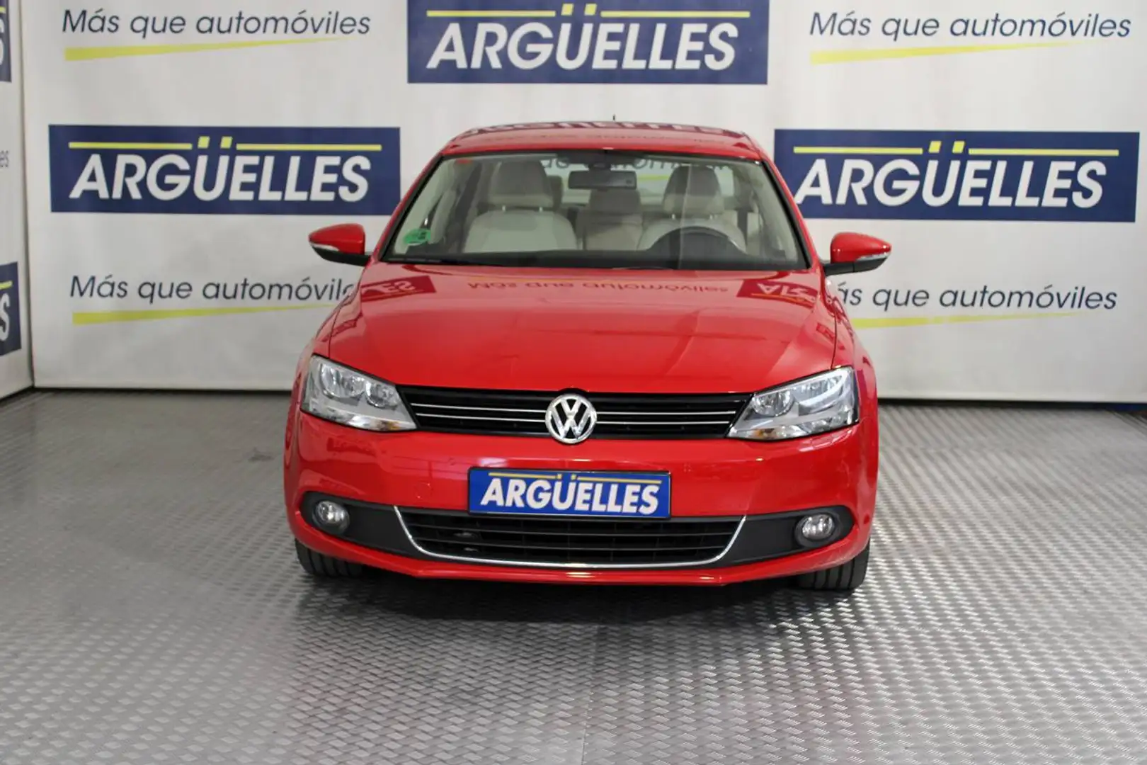 Volkswagen Jetta 2.0 TSI Sport DSG Rood - 2